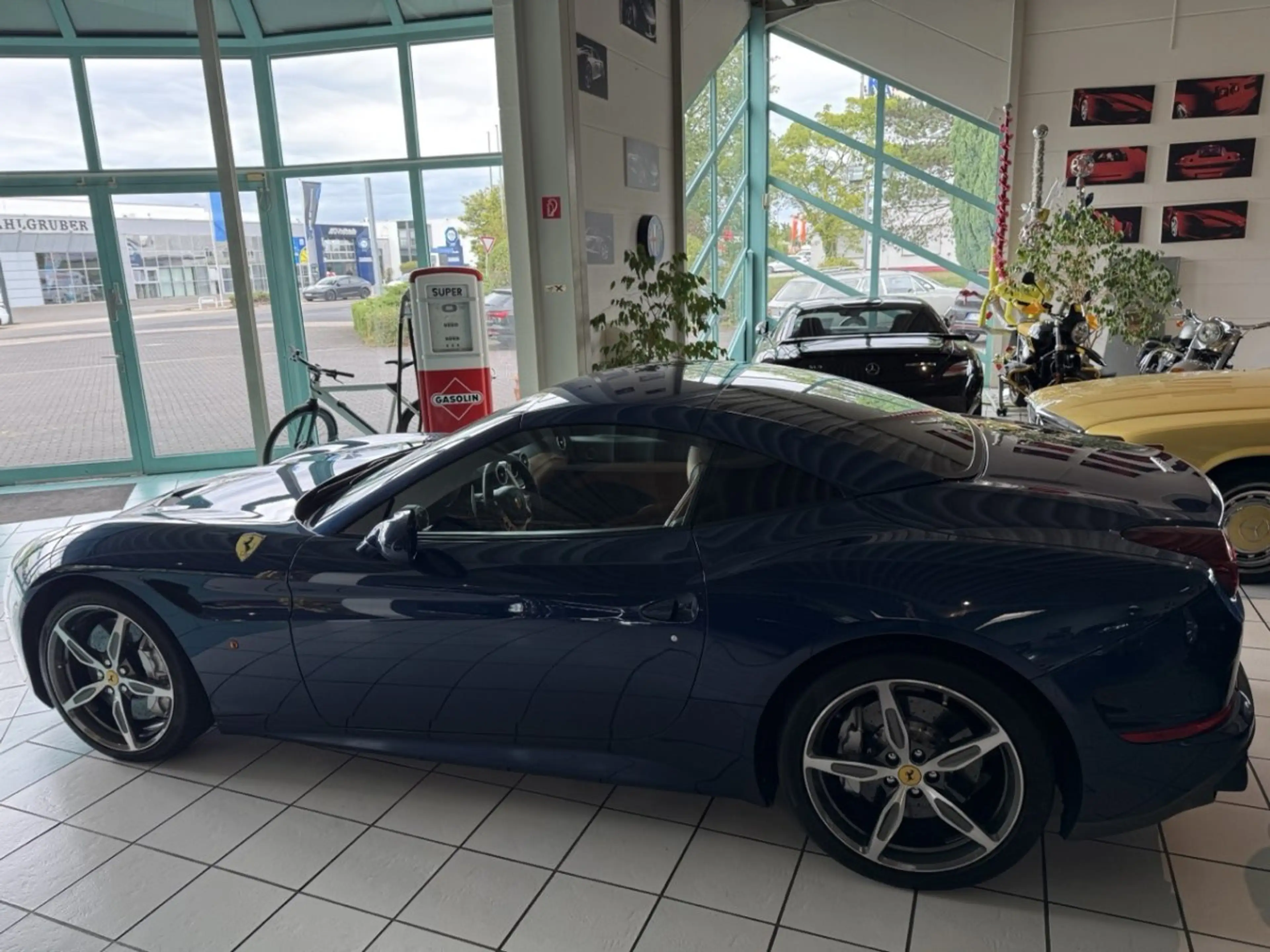 Ferrari California T Handling-Speciale — photo 7