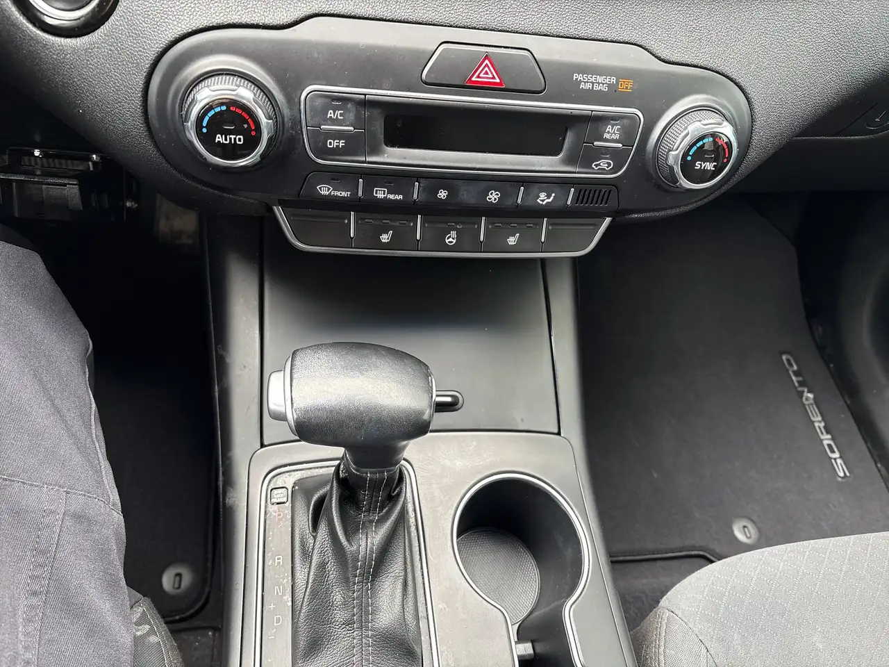 Kia Sorento снимка Kia Sorento
