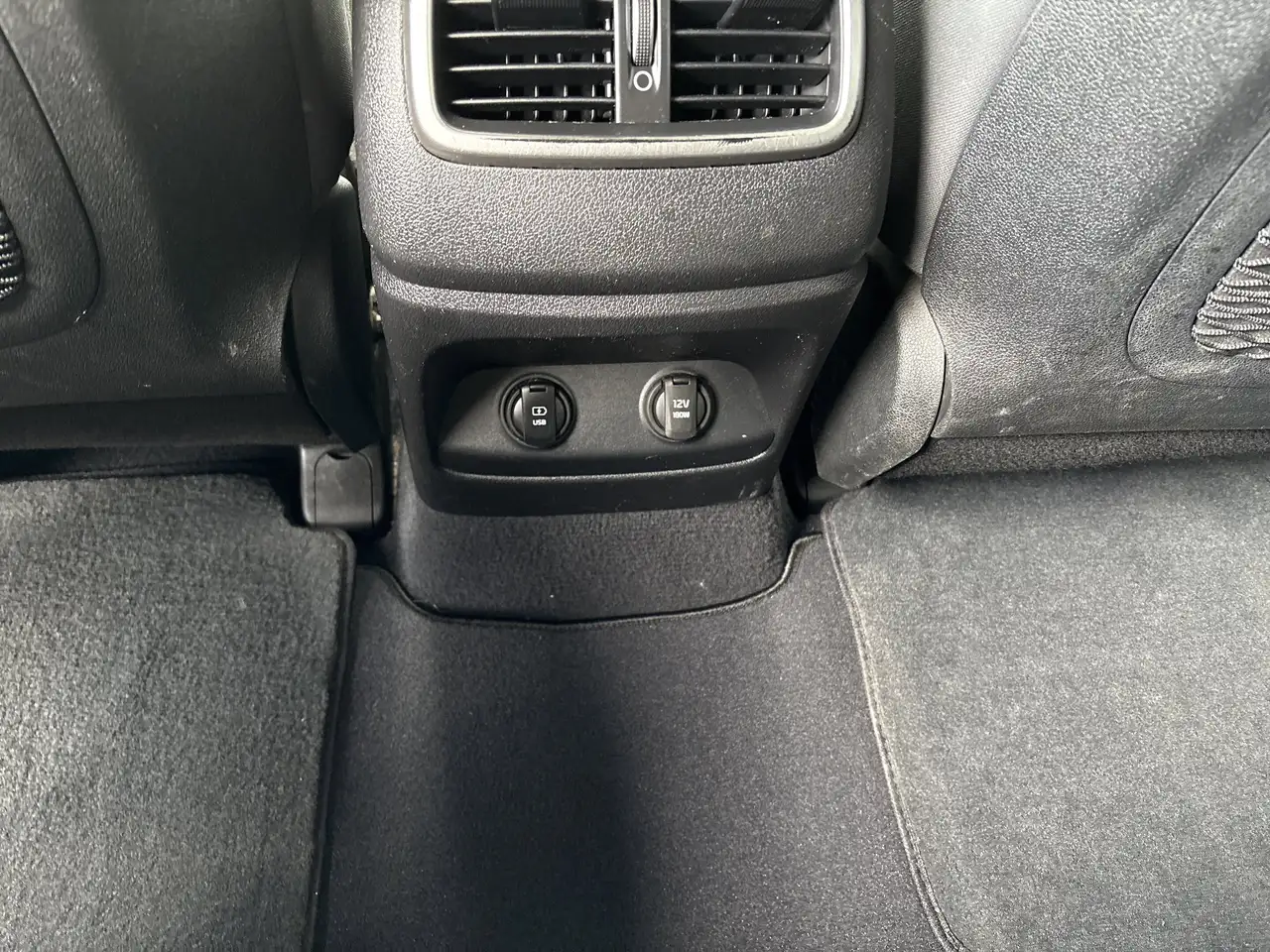Kia Sorento снимка Kia Sorento
