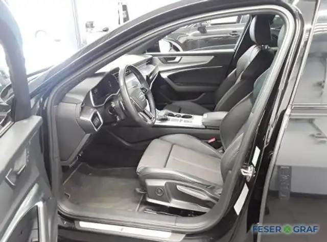 Audi A6 view 6