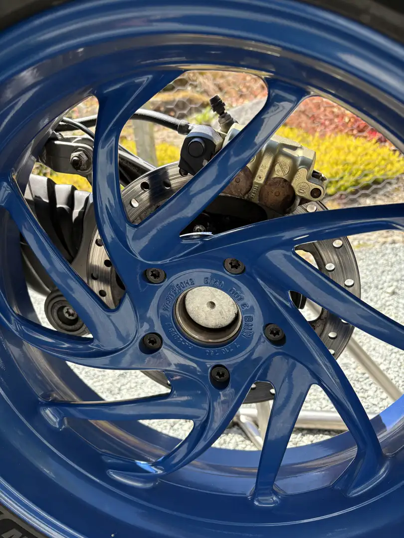 BMW HP 2 Megamoto - 2
