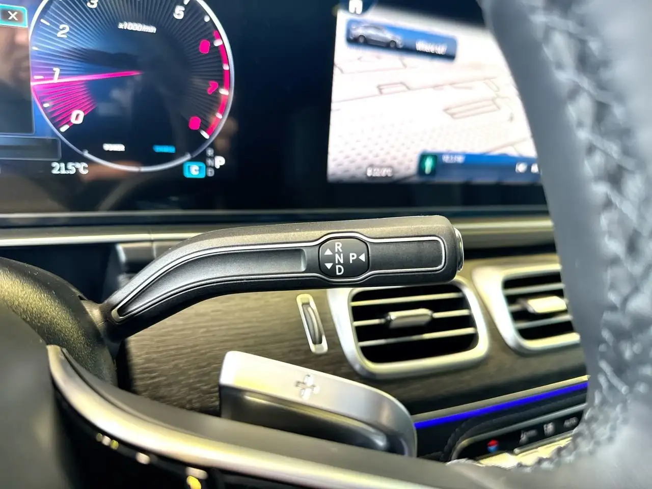 Mercedes-Benz GLE снимка Mercedes-Benz GLE