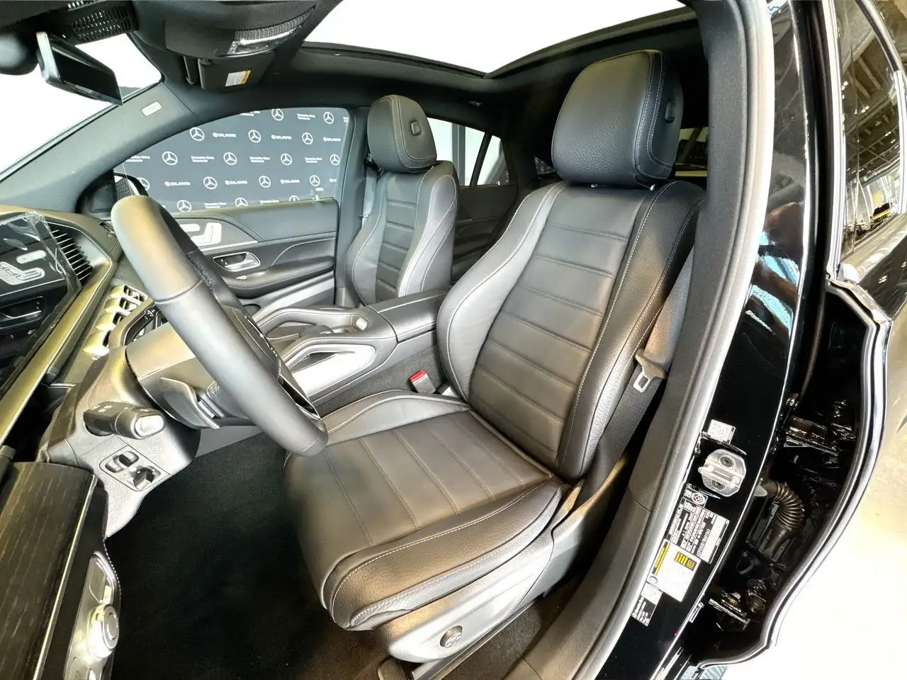 Mercedes-Benz GLE снимка Mercedes-Benz GLE