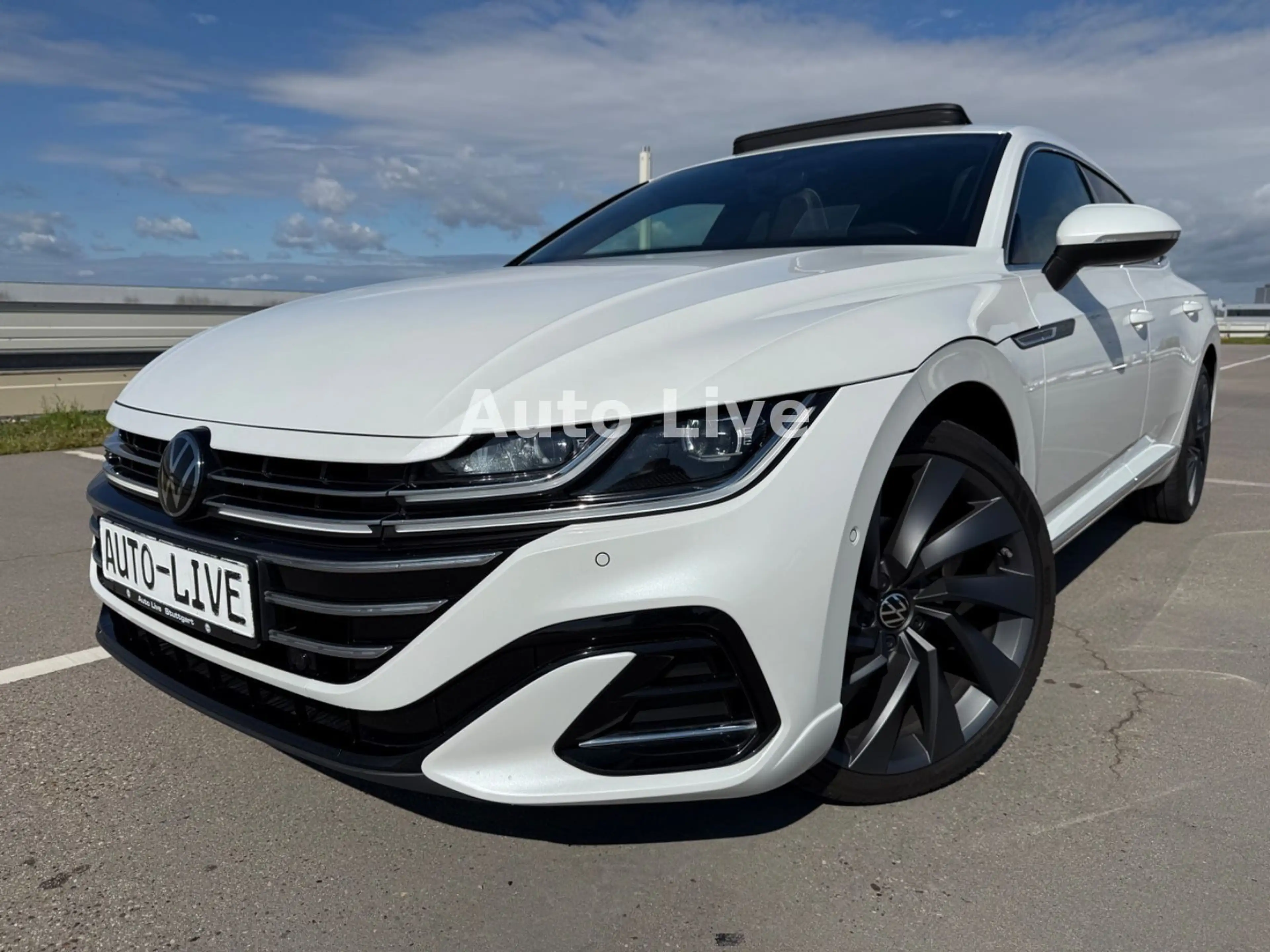Volkswagen Arteon 2.0 TDI*SB*DSG*R LINE*PAN*VIRT*IQ*AHK*VOL