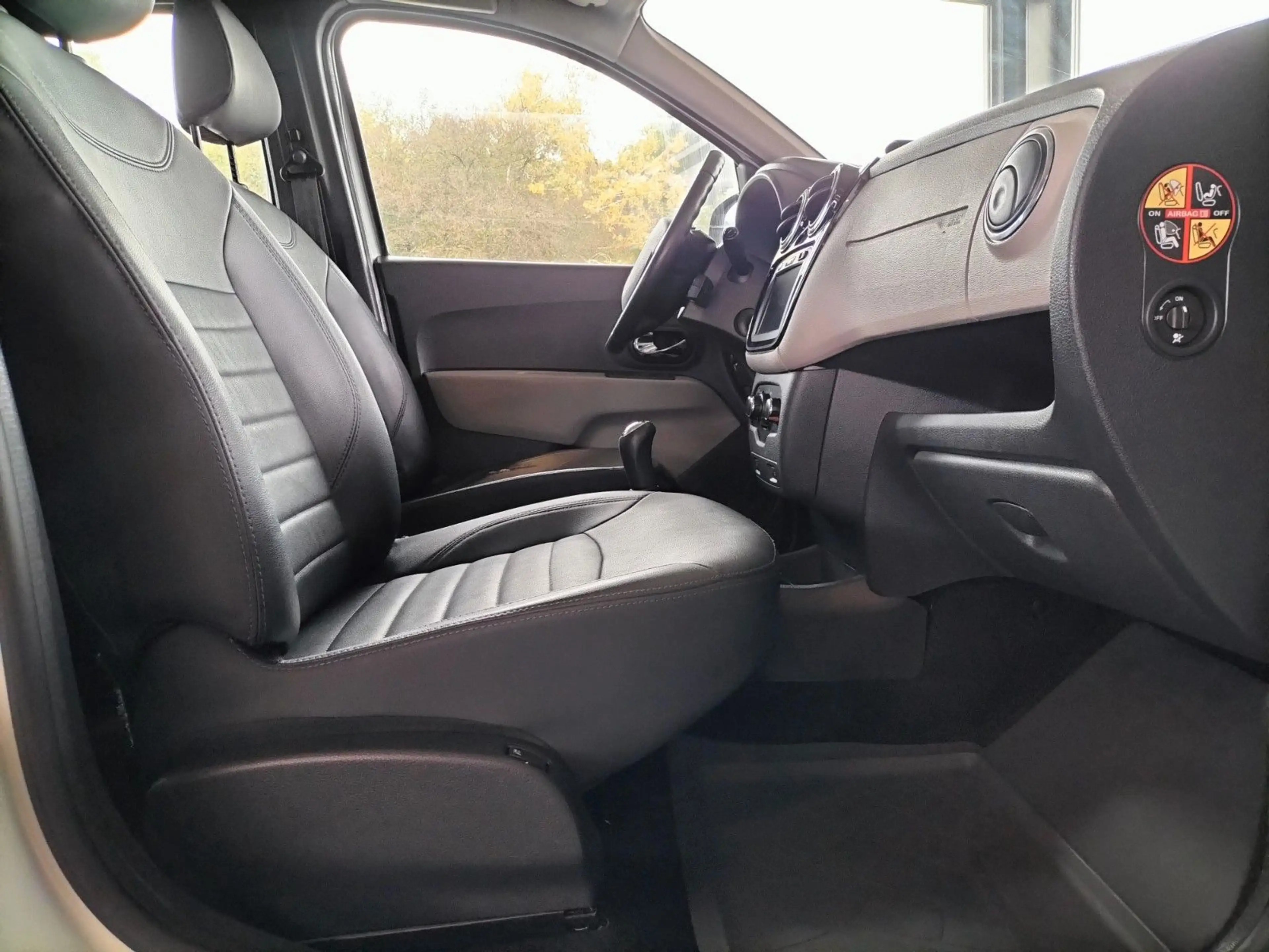 Dacia Lodgy Prestige — photo 9