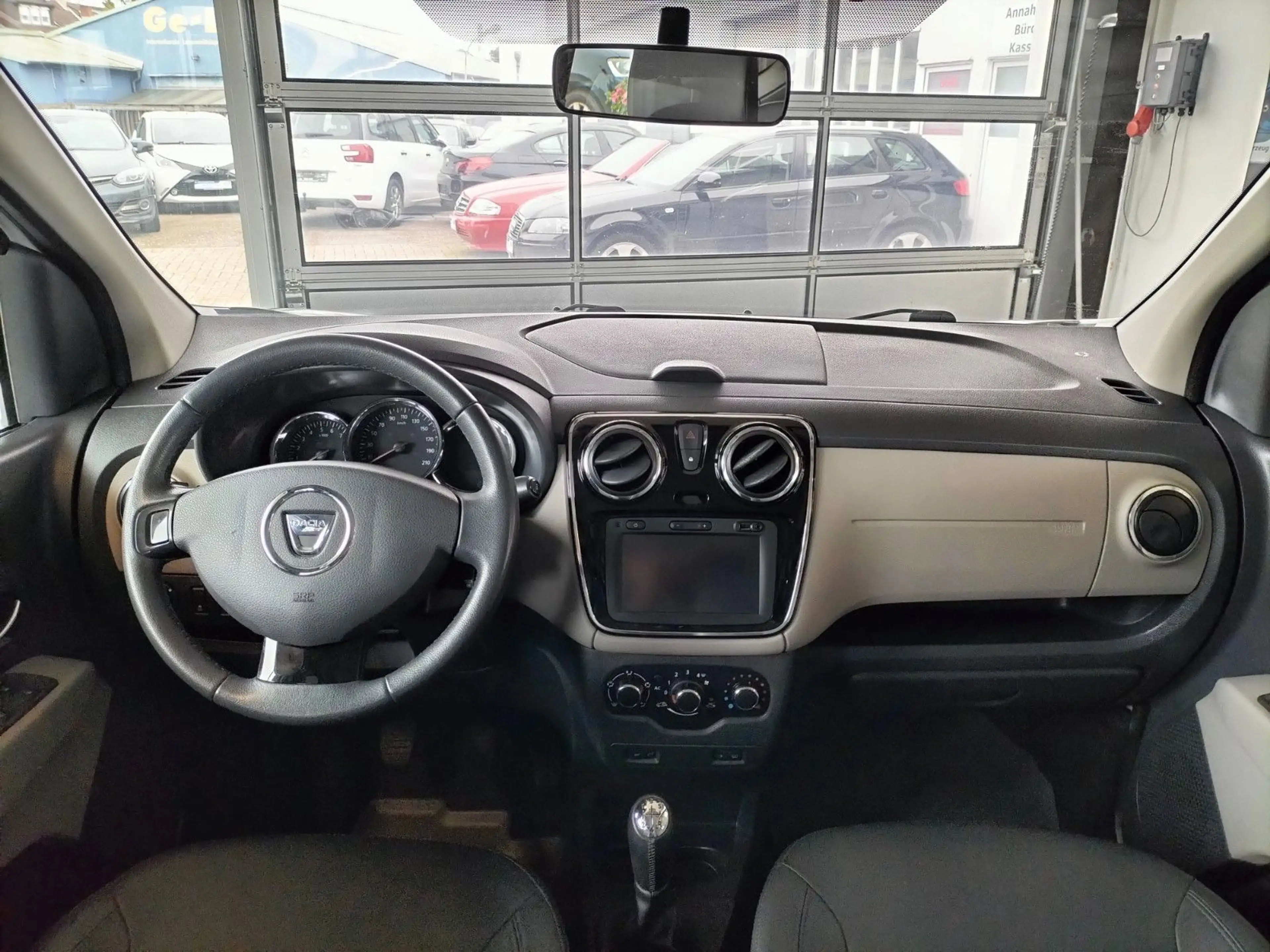 Dacia Lodgy Prestige — photo 15