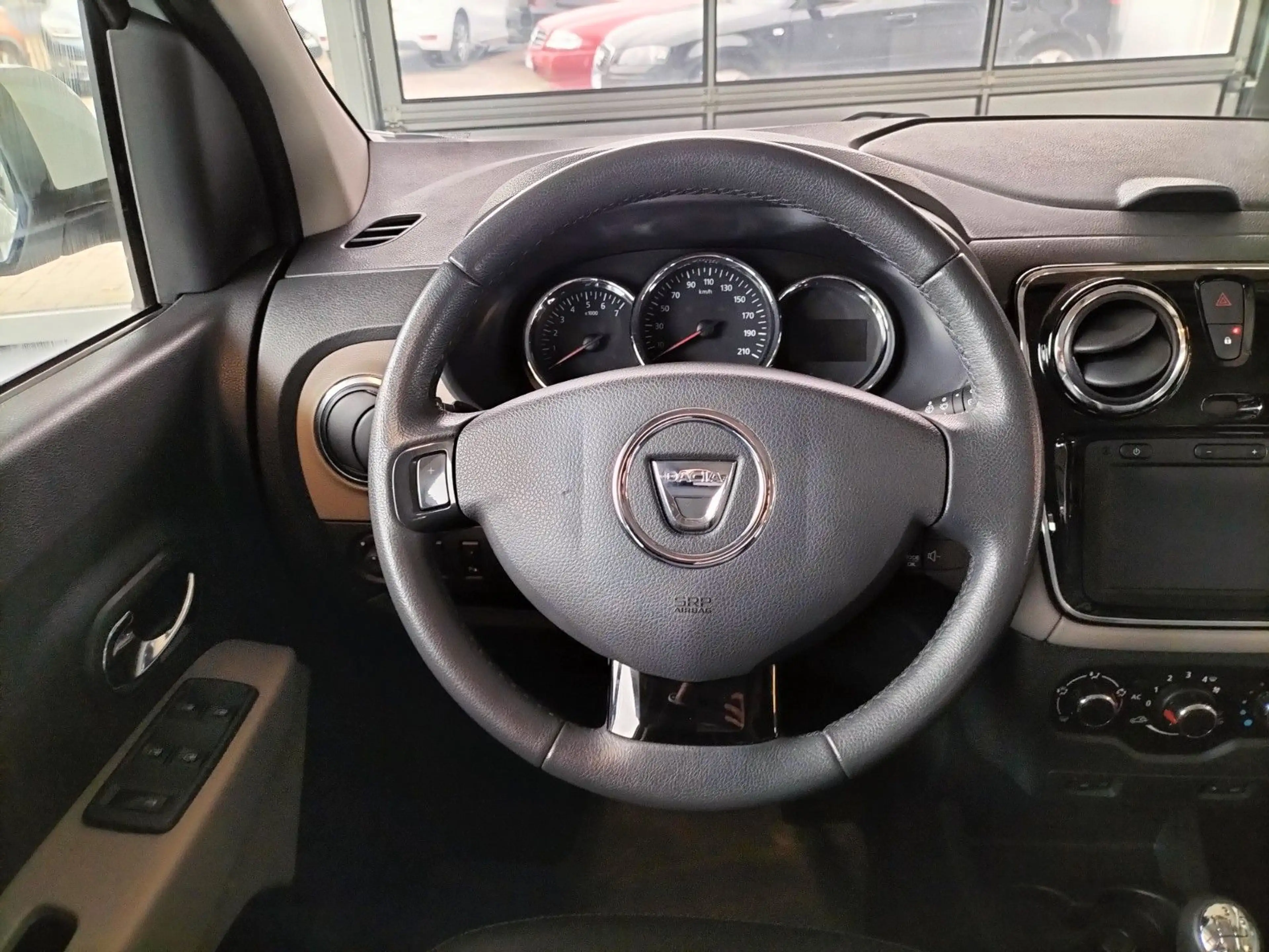 Dacia Lodgy Prestige — photo 13
