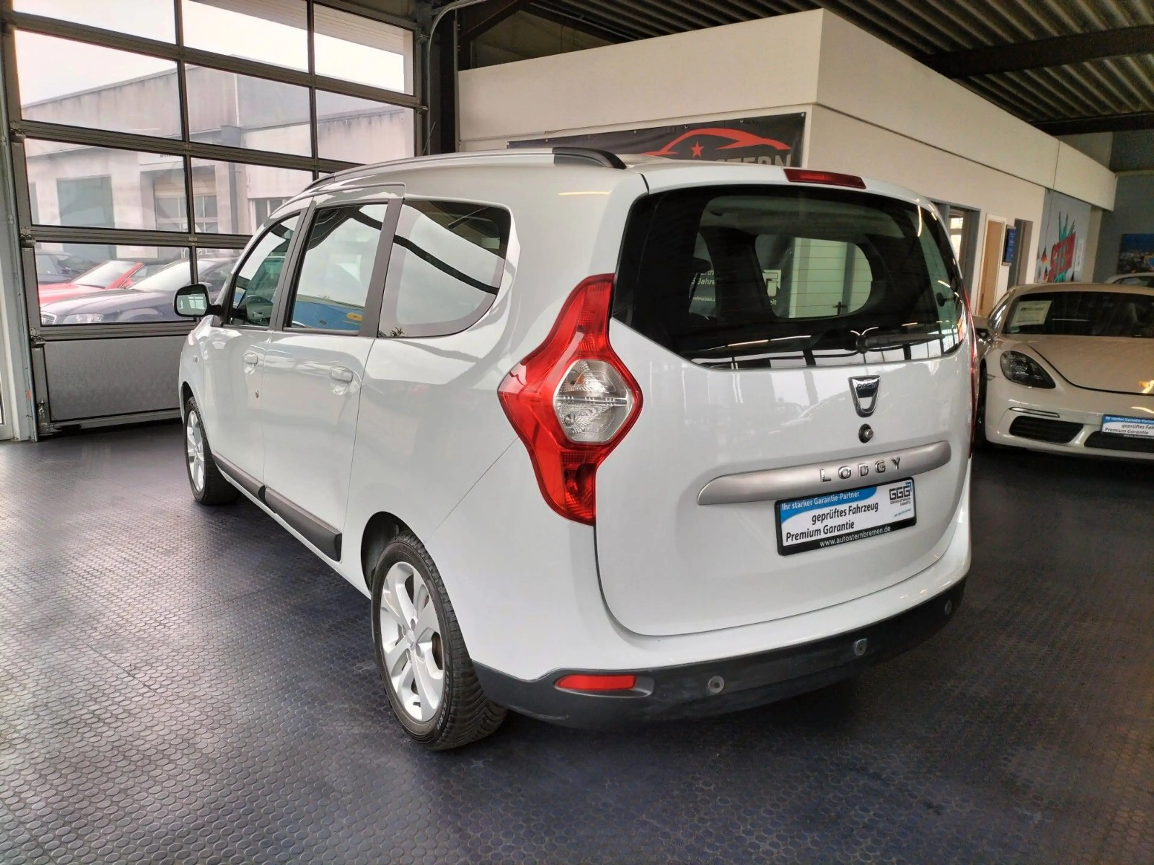Dacia Lodgy Prestige — photo 4