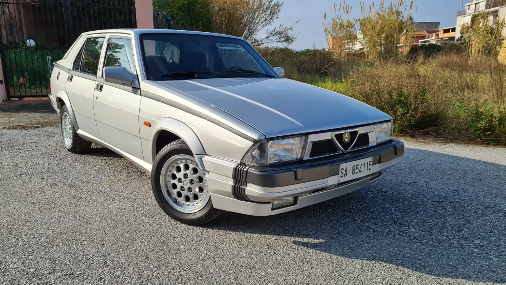 Alfa Romeo 75 1.8 Turbo ASN "SERIE NUMERATA" ORIGINALE KM 77.000 Srebrny - 2