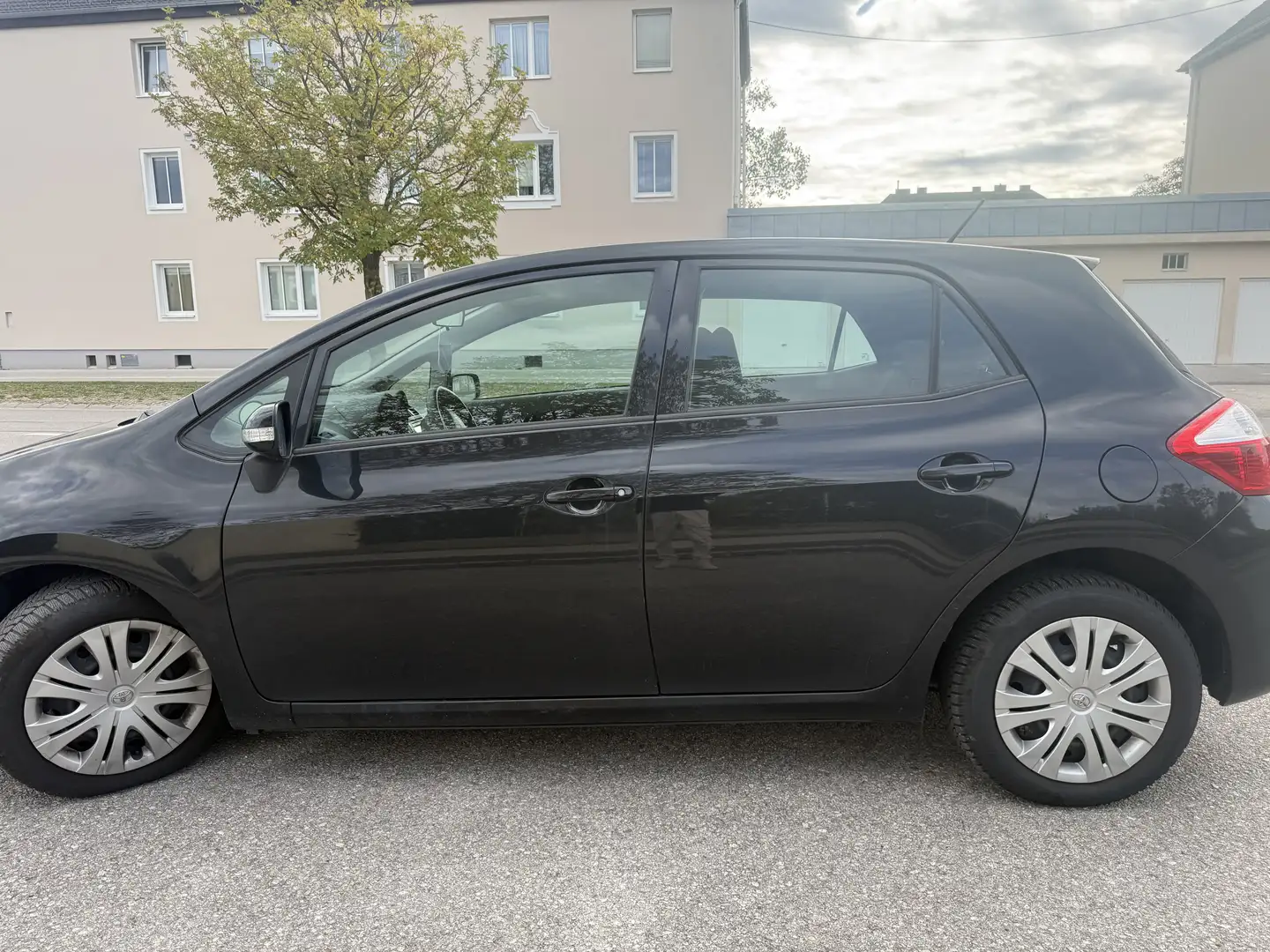 Toyota Auris 1,33 dVVT-i S&S Mid - 2