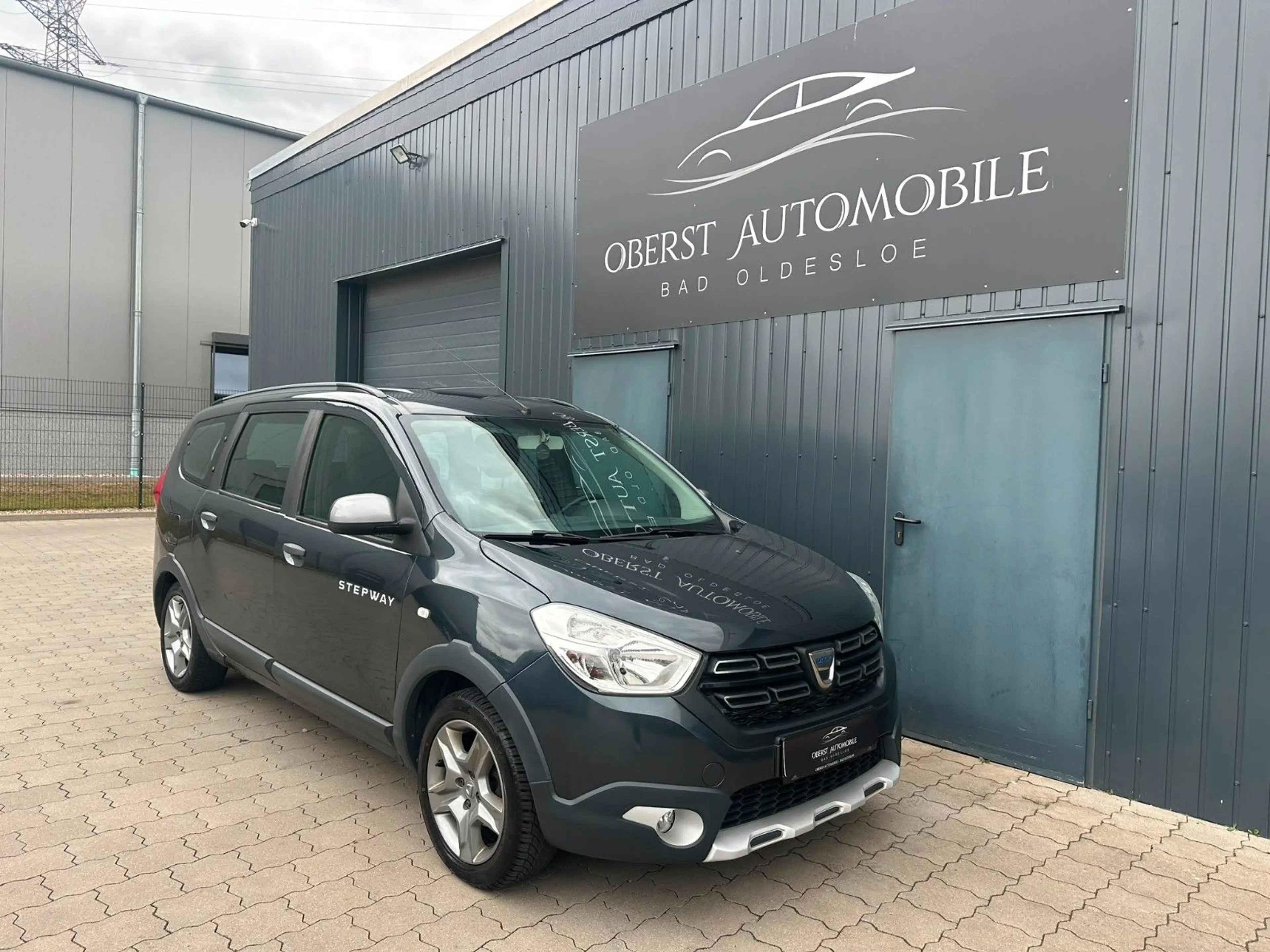 Dacia Lodgy Stepway*1.Hand*7 Sitzer*Kamera*Sitzheizung — photo 9