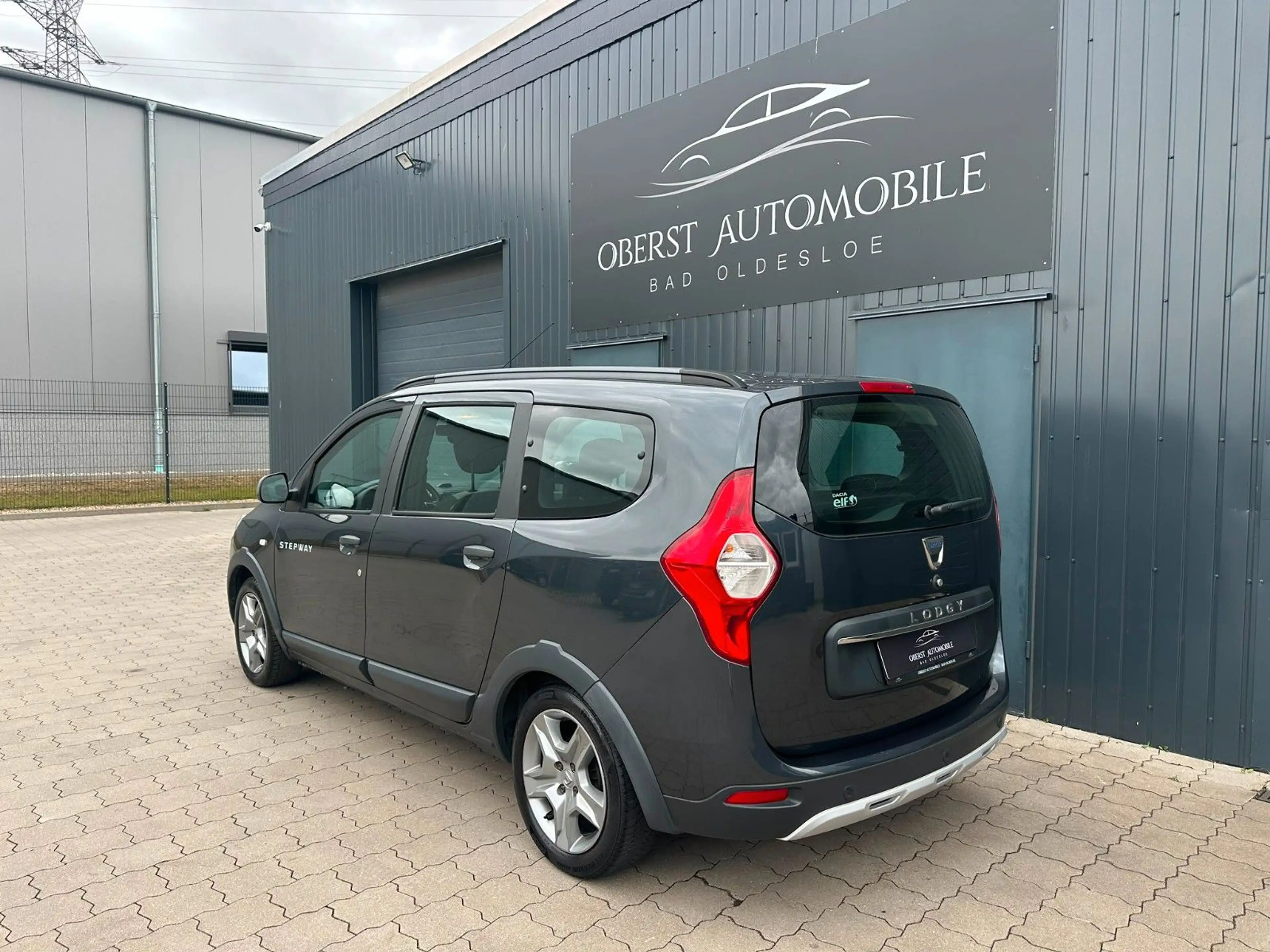 Dacia Lodgy Stepway*1.Hand*7 Sitzer*Kamera*Sitzheizung — photo 5
