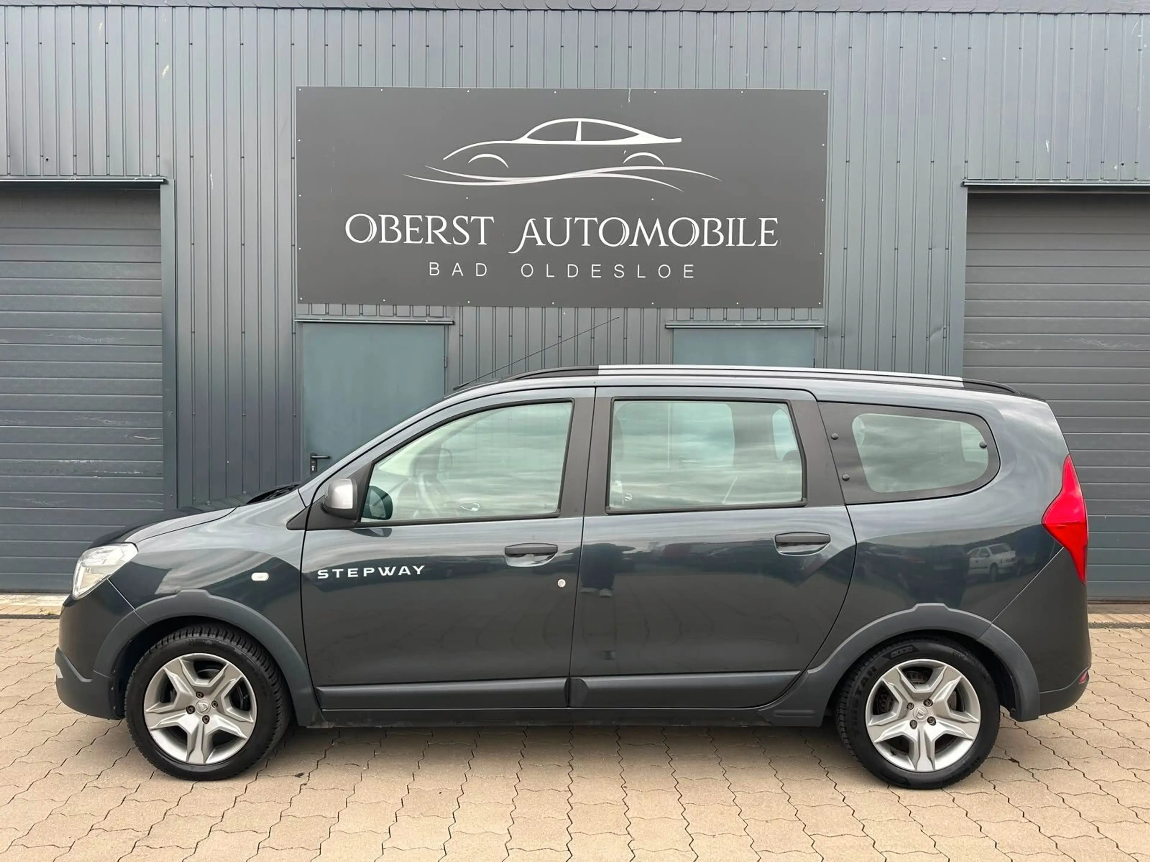 Dacia Lodgy Stepway*1.Hand*7 Sitzer*Kamera*Sitzheizung — photo 3