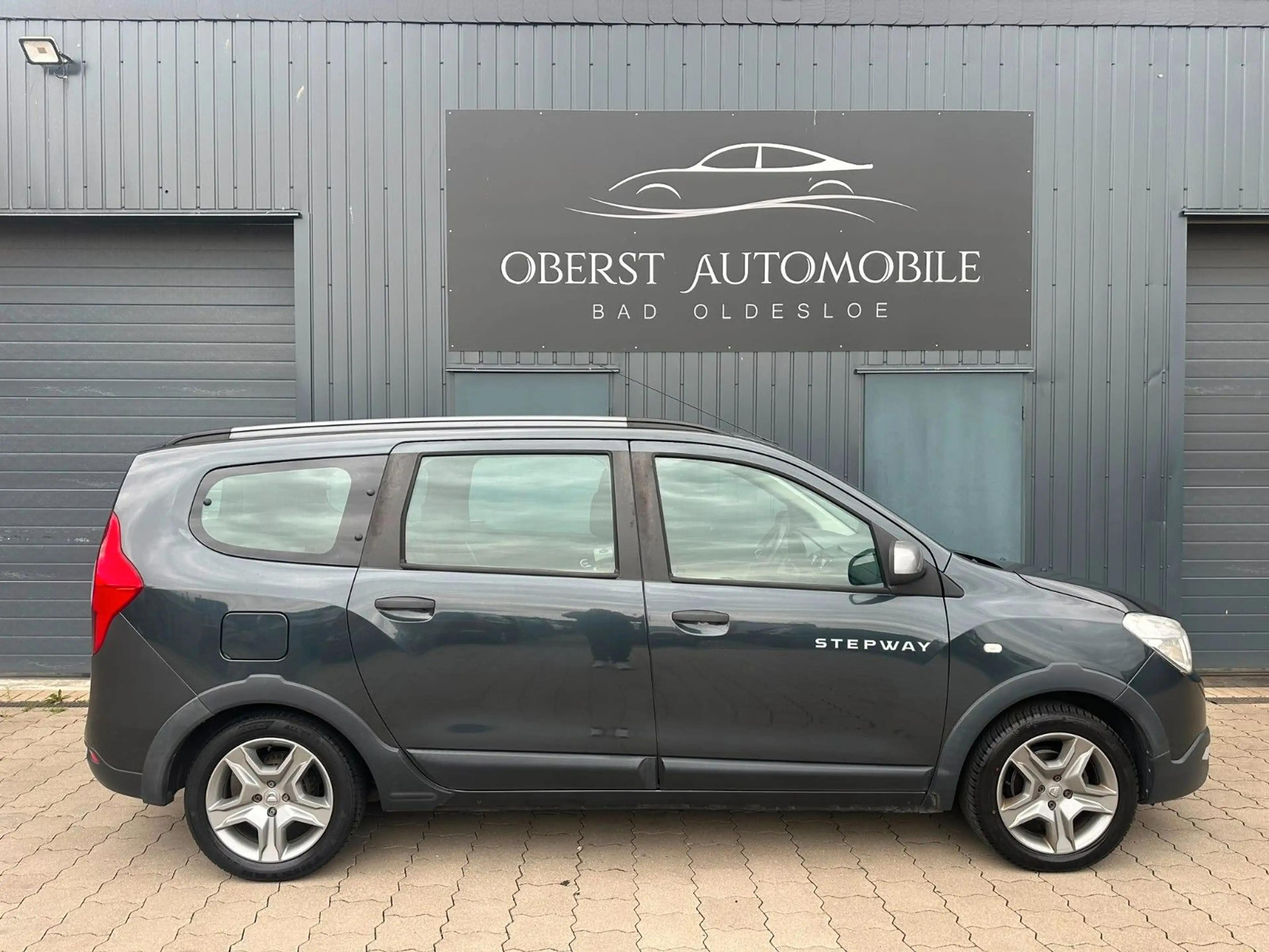 Dacia Lodgy Stepway*1.Hand*7 Sitzer*Kamera*Sitzheizung — photo 4
