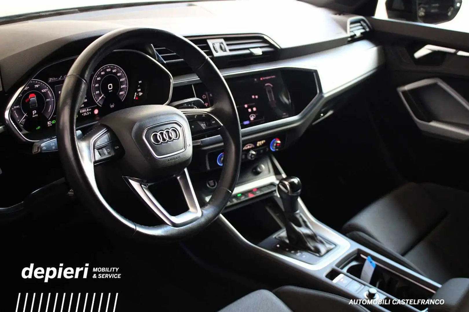 Audi Q3 Sportback 45 TFSI e S tronic S line edition PHEV Серый - 2