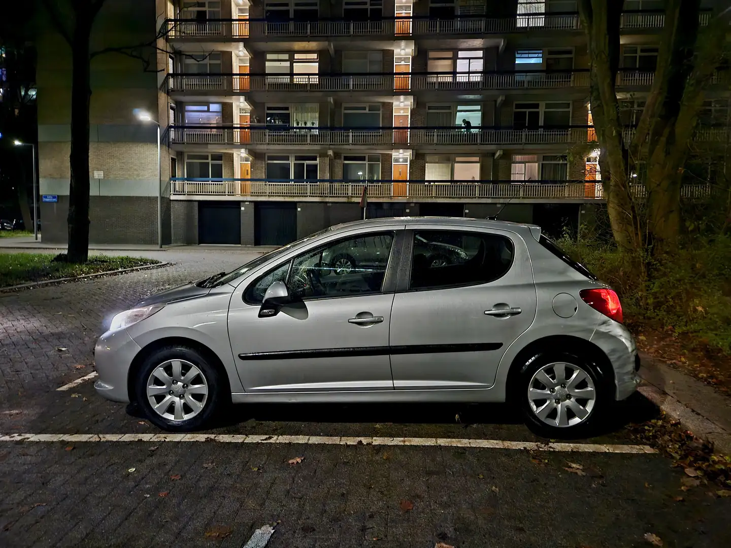 Peugeot 207 207 1.4-16V XS Zilver - 2