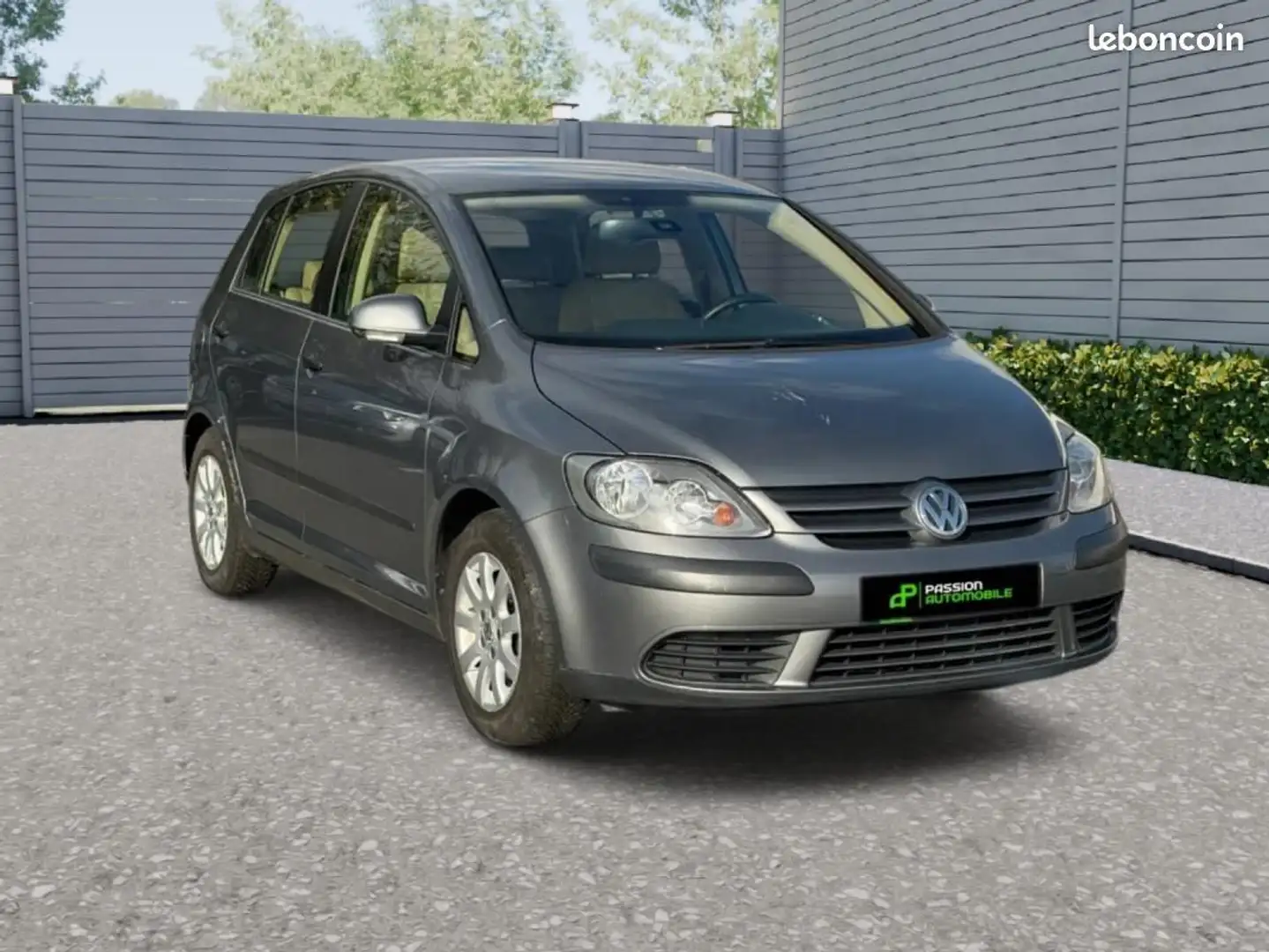 Volkswagen Golf Plus 5 V BlueMotion 1.9L TDI 1ER MAIN Grigio - 2