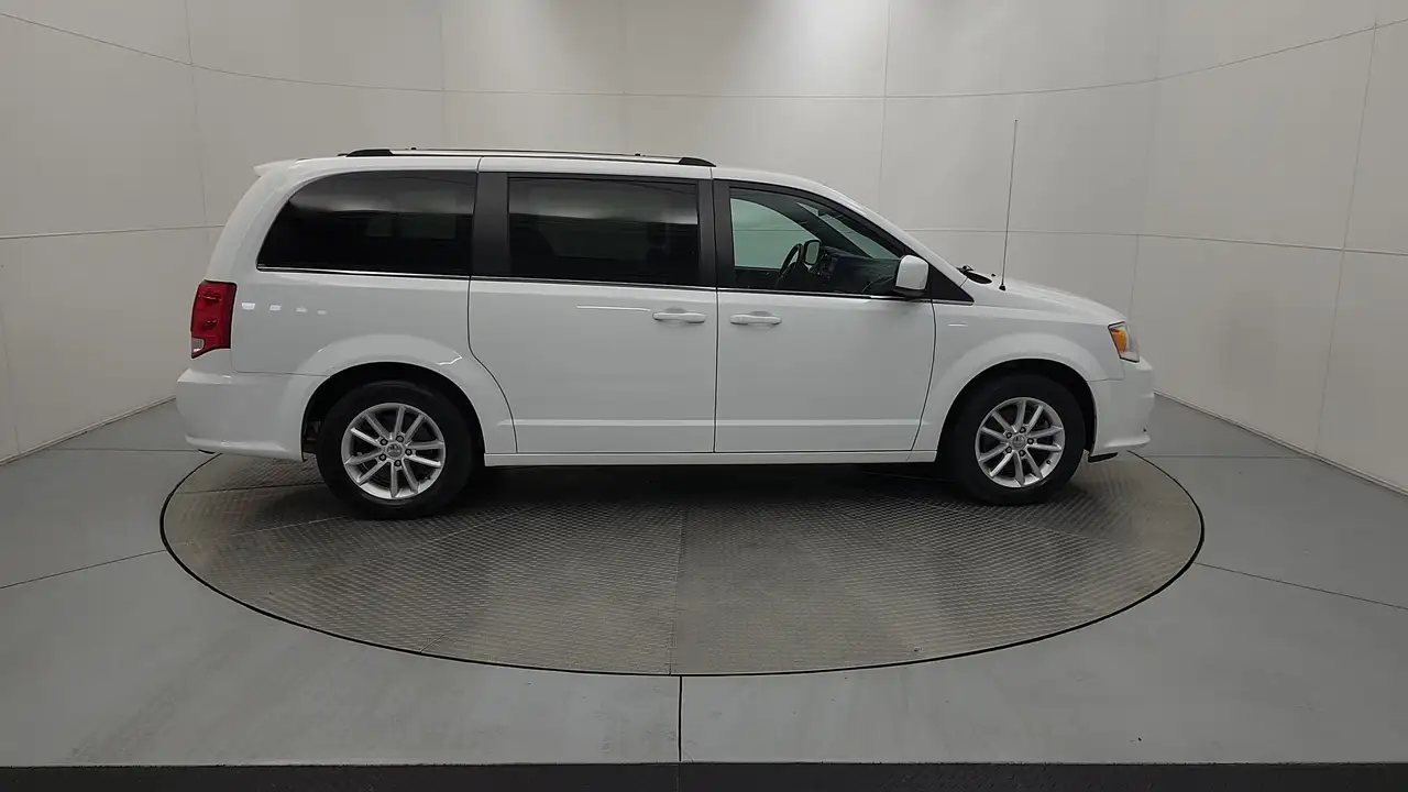 Dodge Grand Caravan снимка Dodge Grand Caravan