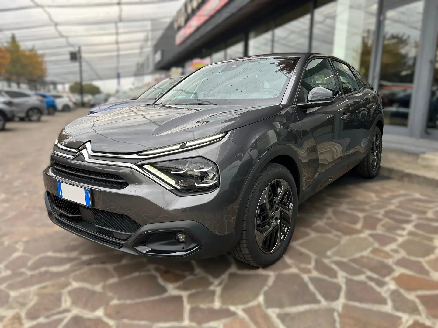 Citroen C4 C4 1.2 puretech Plus 130CV Gris - 2