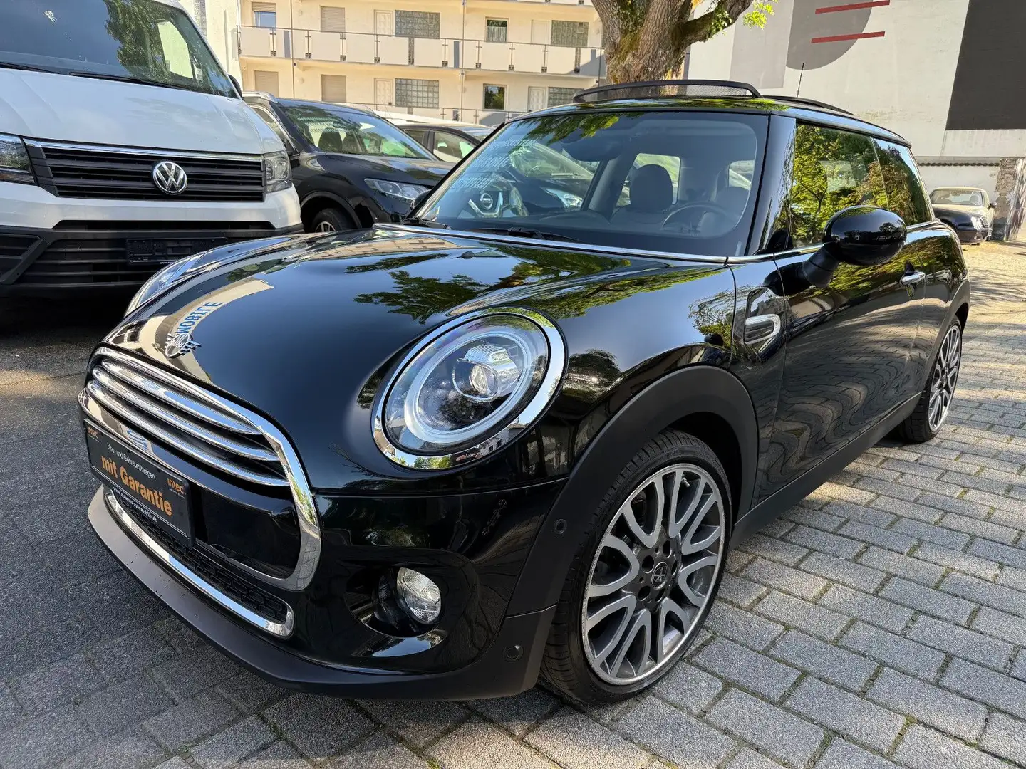 MINI Cooper 1.5 3-trg,Chili, Panorama,Leder,PDC,Xenon Schwarz - 1