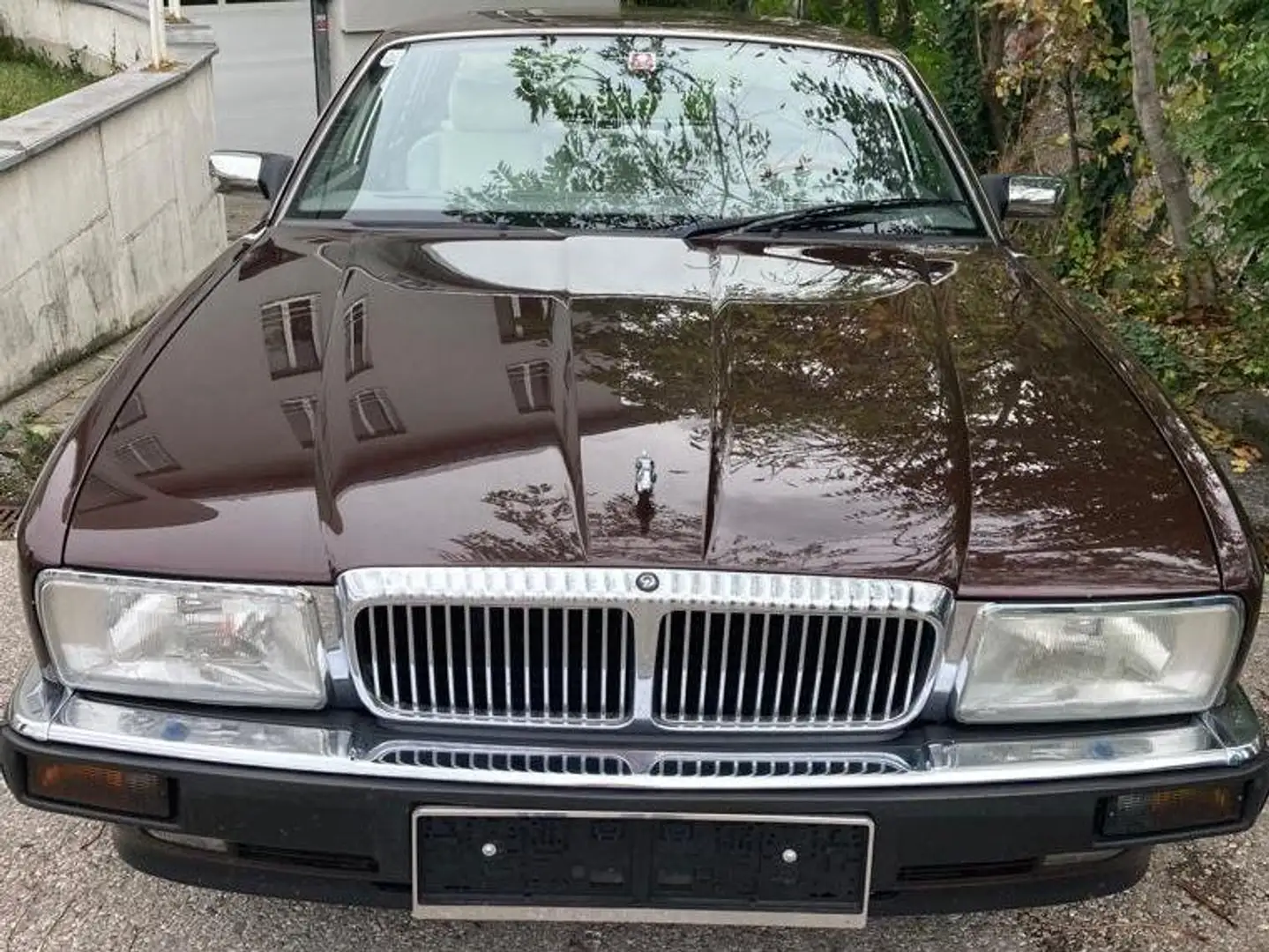 Daimler XJ40 Braun - 2
