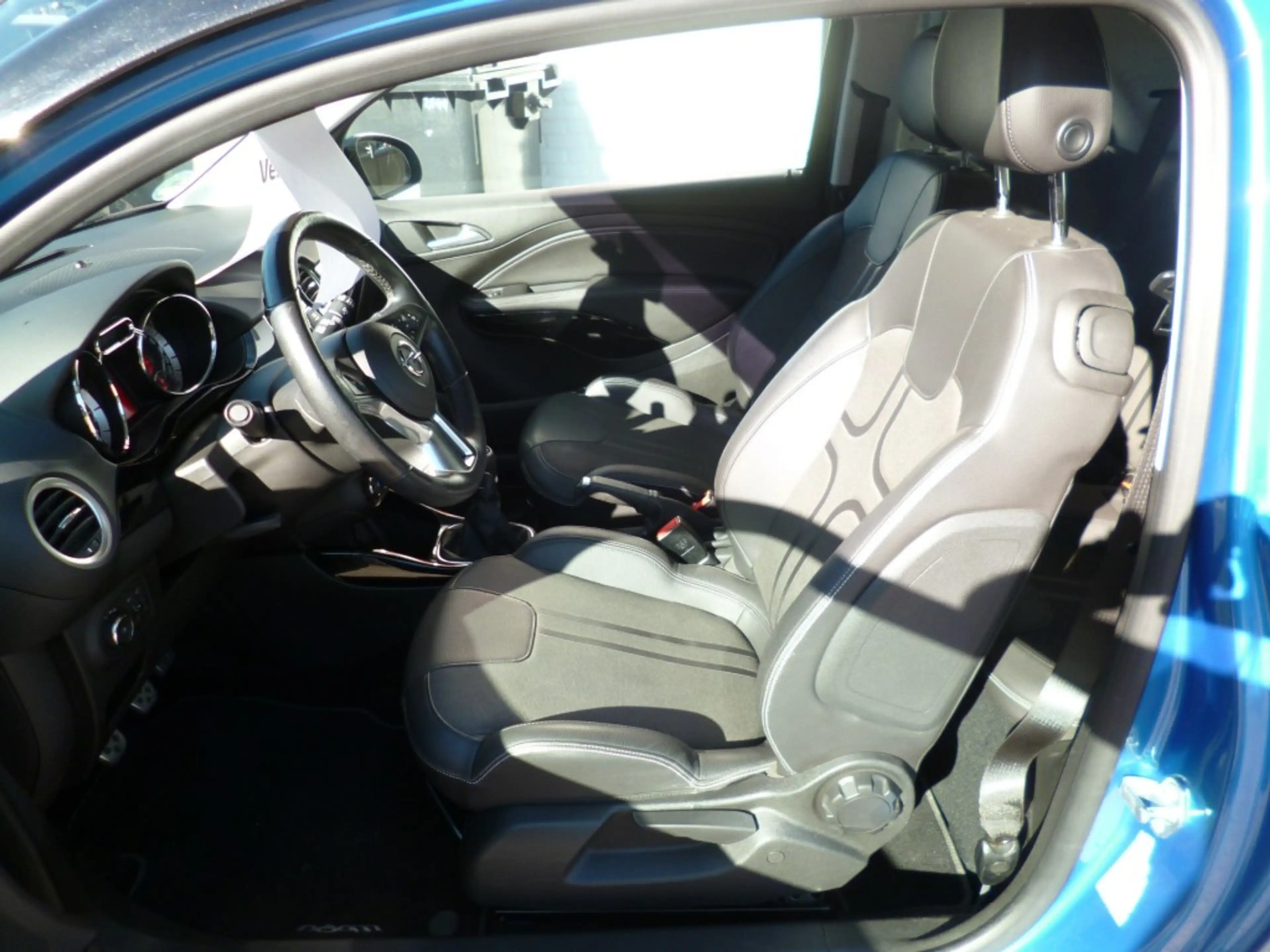 Opel Adam 1.4 Rocks — photo 14