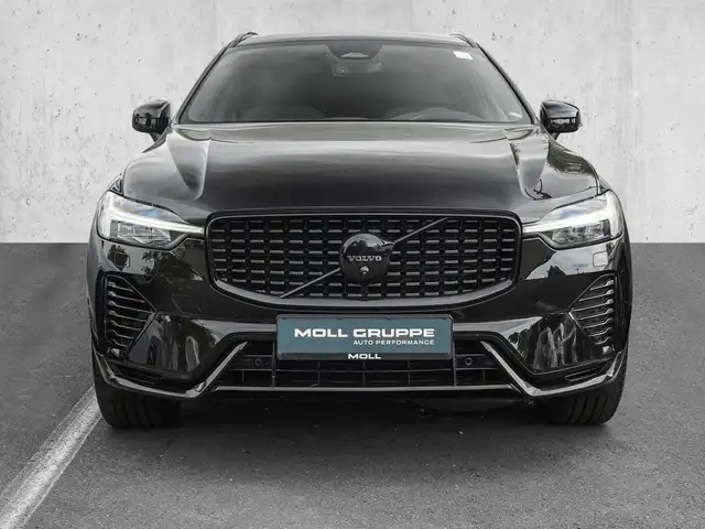 Volvo XC60 view 3