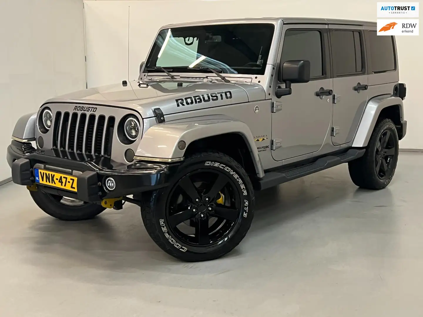 Jeep Wrangler 2.8 CRD Night Eagle Sahara Van / Marge / Trekhaak Grau - 1