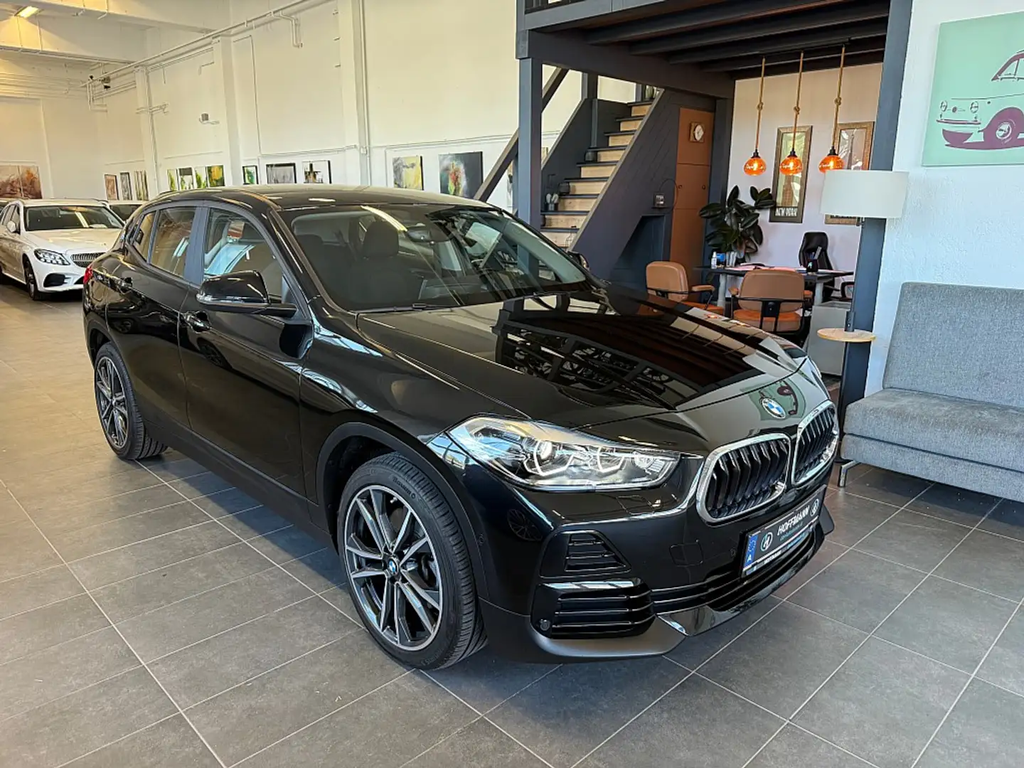 BMW X2 xDrive25e PHEV Aut. Schwarz - 1