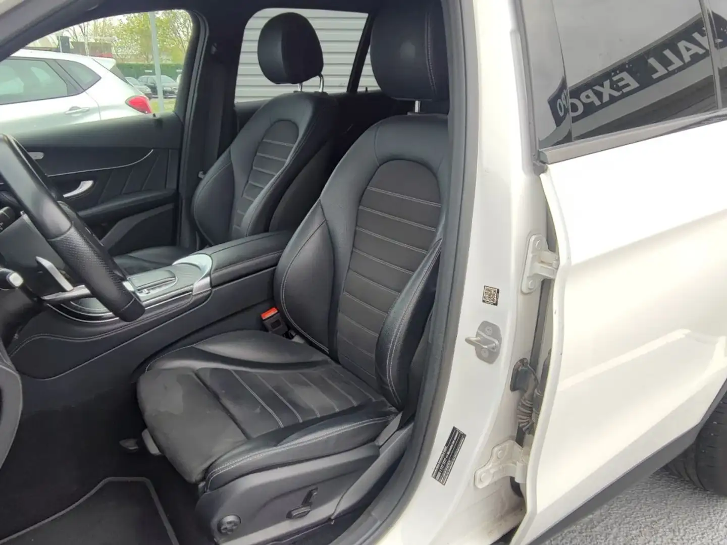 Mercedes-Benz GLC 300 300 e 4MATIC 211CV AMG LINE Blanc - 2