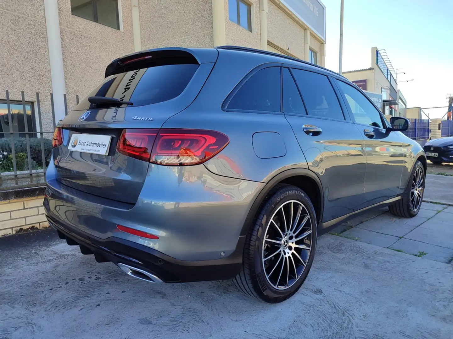 Mercedes-Benz GLC 220 220d 4Matic 9G-Tronic Gris - 2