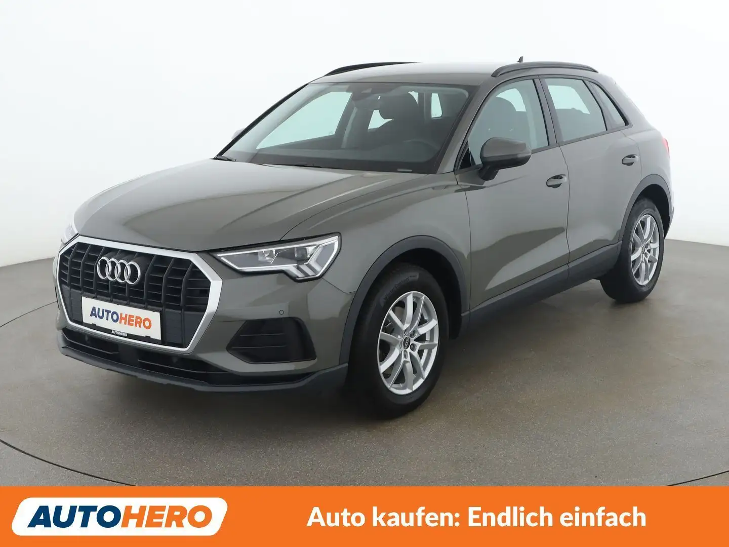 Audi Q3 35 TFSI Mild-Hybrid ACT Grau - 1