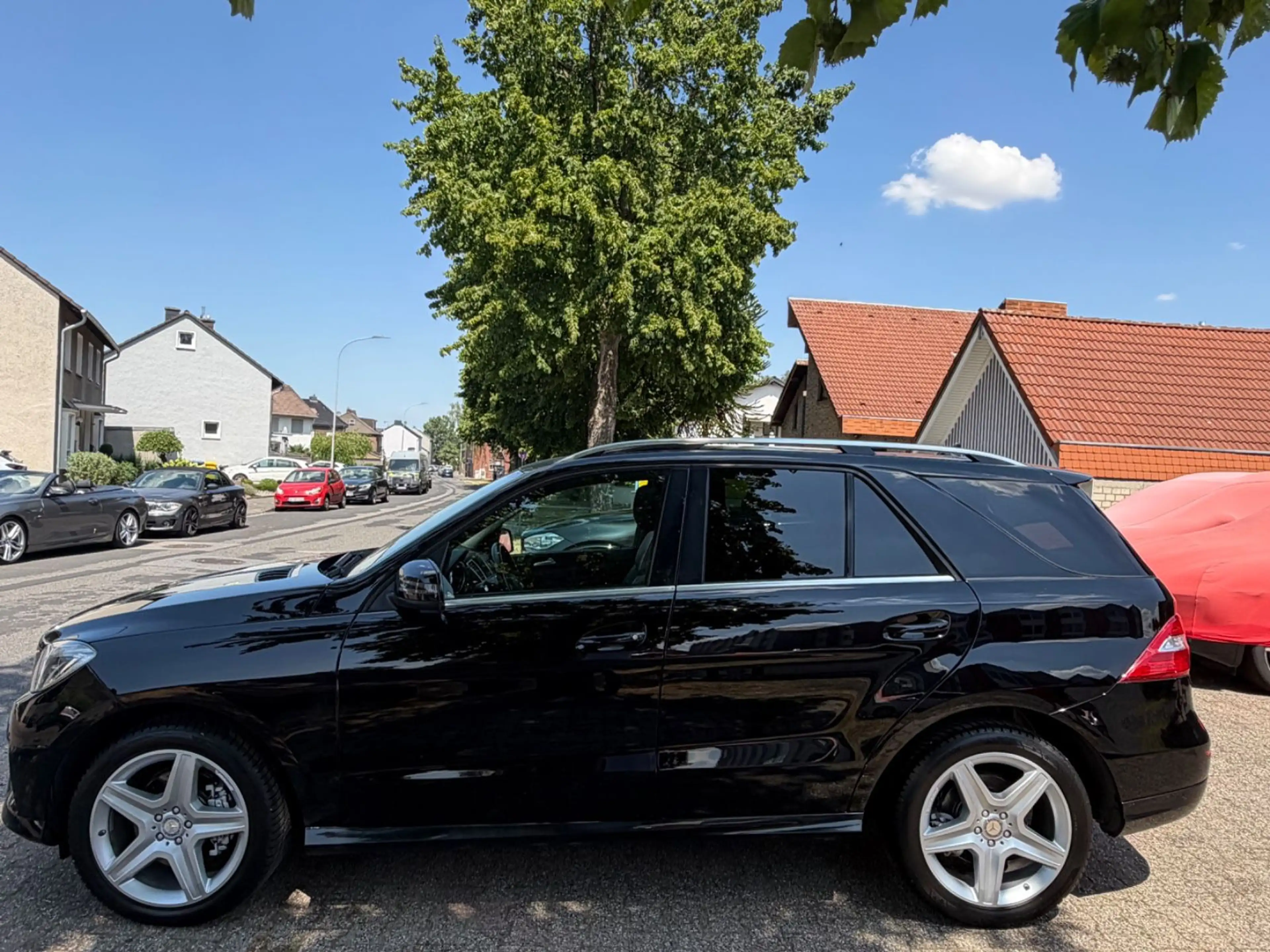 Mercedes-Benz ML 350 CDI BlueTec 4Matic / 1 Hand / AMG Paket — photo 9
