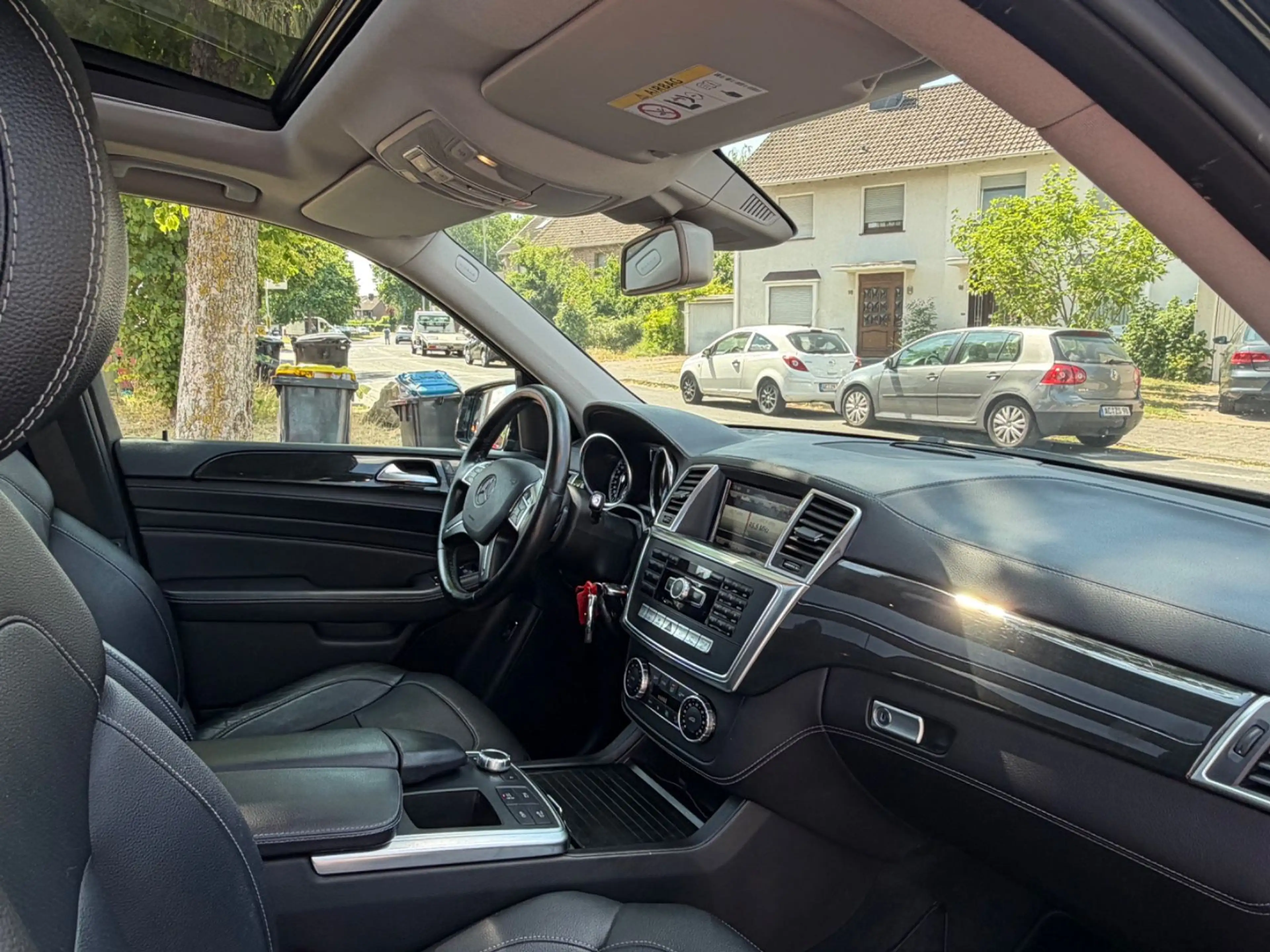 Mercedes-Benz ML 350 CDI BlueTec 4Matic / 1 Hand / AMG Paket — photo 12