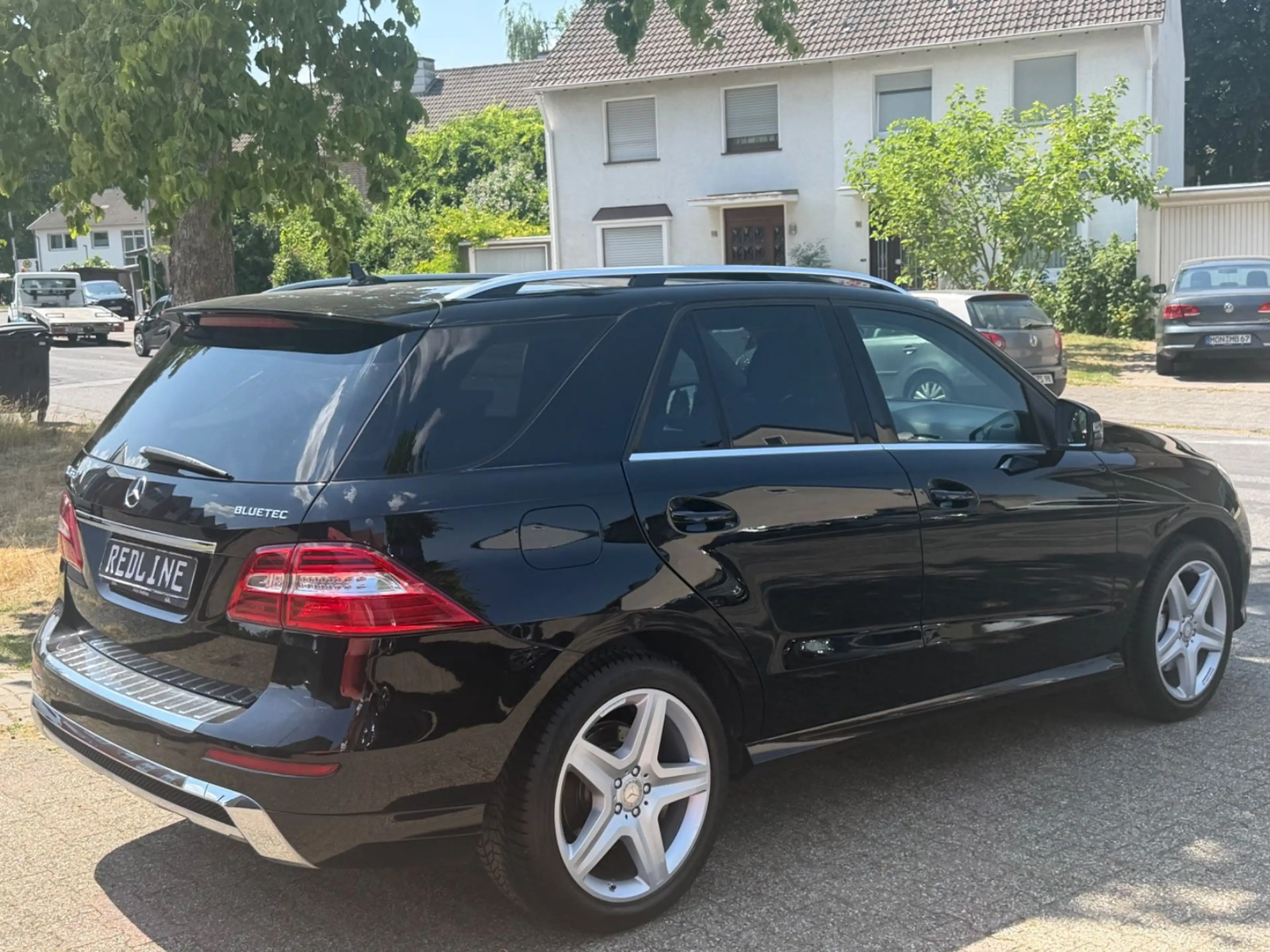 Mercedes-Benz ML 350 CDI BlueTec 4Matic / 1 Hand / AMG Paket — photo 5