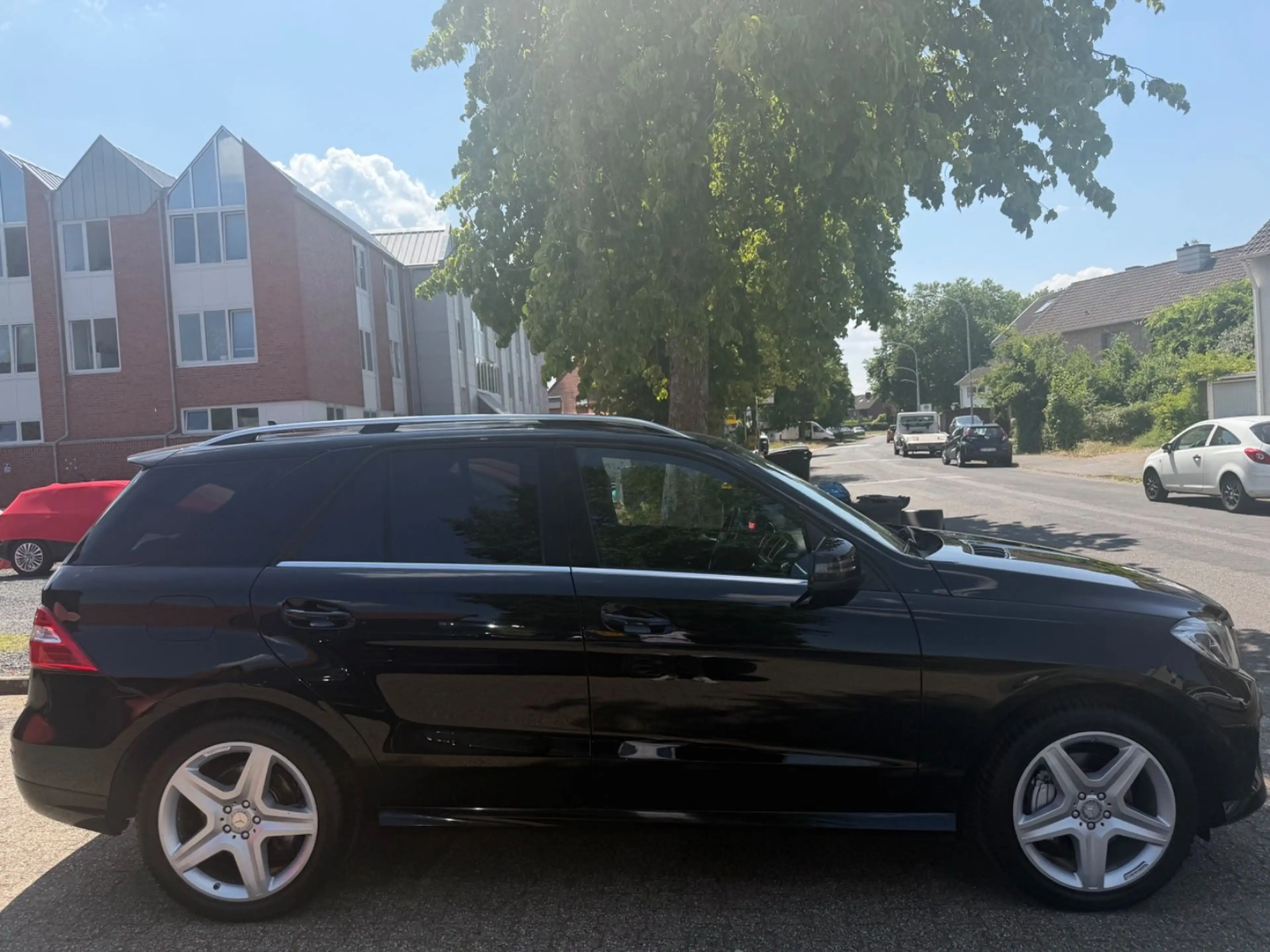 Mercedes-Benz ML 350 CDI BlueTec 4Matic / 1 Hand / AMG Paket — photo 8