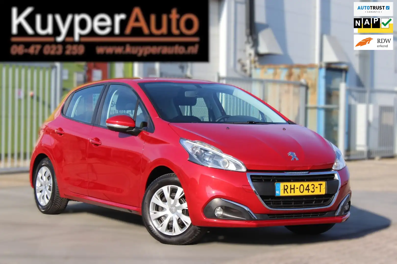 Peugeot 208 1.2 PureTech Blue Lion NAP,, AIRCO dealer onderh , Rood - 1