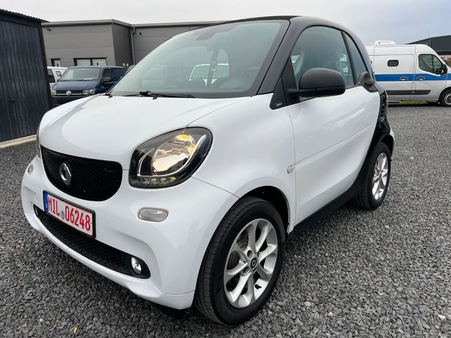 smart forTwo fortwo coupe*TEMPOMAT*KLIMAAUTOMATIK*1.HD Nero - 1