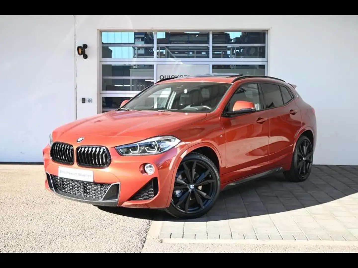 BMW X2 M SPORT -- PANODAK - AUTOMAAT Orange - 1