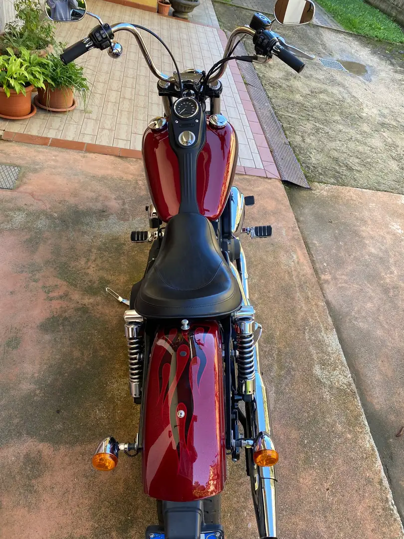 Harley-Davidson Dyna Street Bob Czerwony - 2