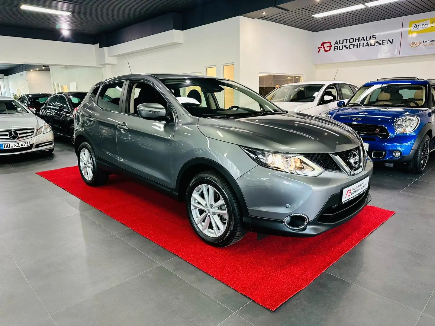 Nissan Qashqai Acenta Aut./Nav/Kam/2Hd/AHK/PDC/S-Heft Grau - 1