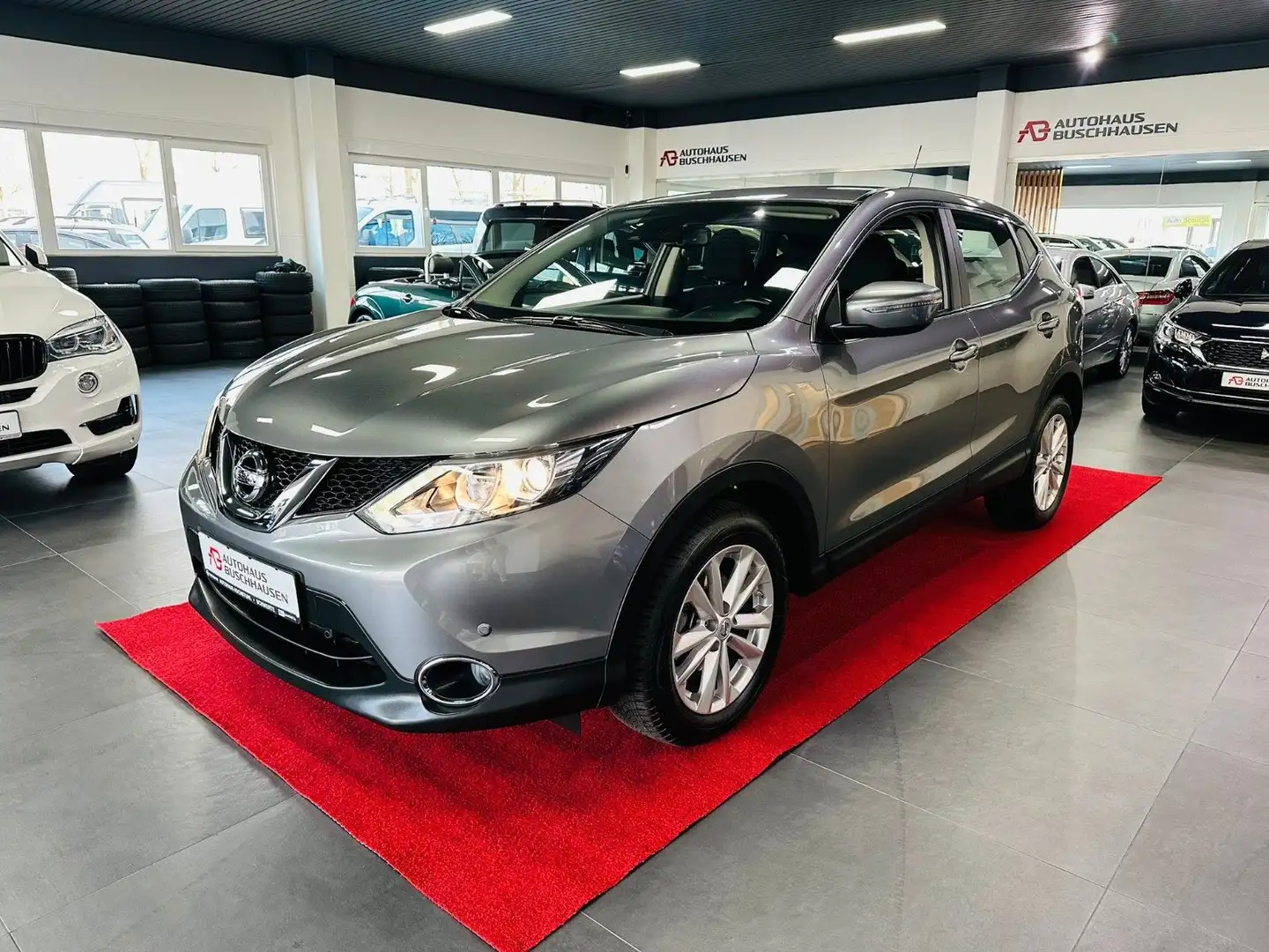 Nissan Qashqai Acenta Aut./Nav/Kam/2Hd/AHK/PDC/S-Heft Grau - 2