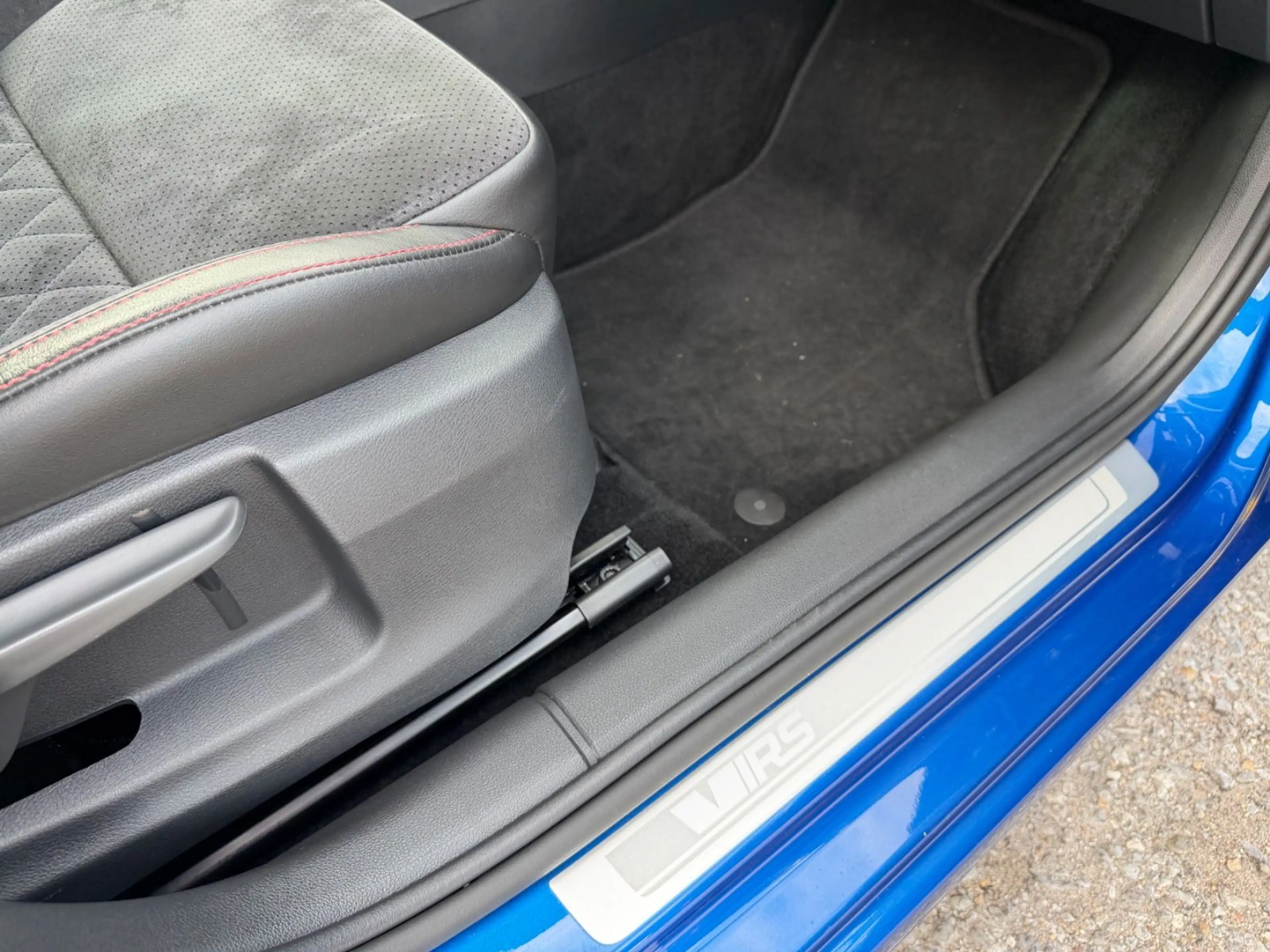 Skoda Octavia Combi RS 2.0 TDI Kamera Pano AHK LED Nav — photo 10
