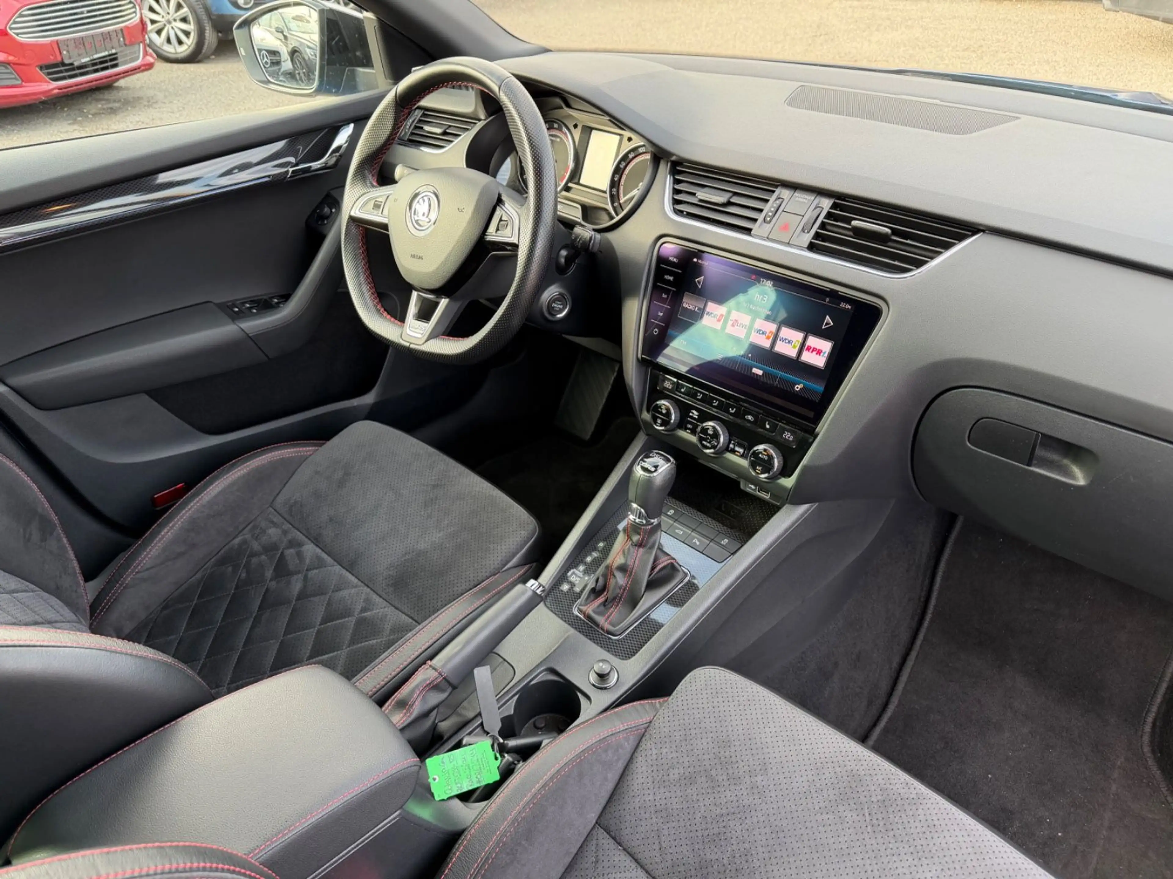 Skoda Octavia Combi RS 2.0 TDI Kamera Pano AHK LED Nav — photo 11