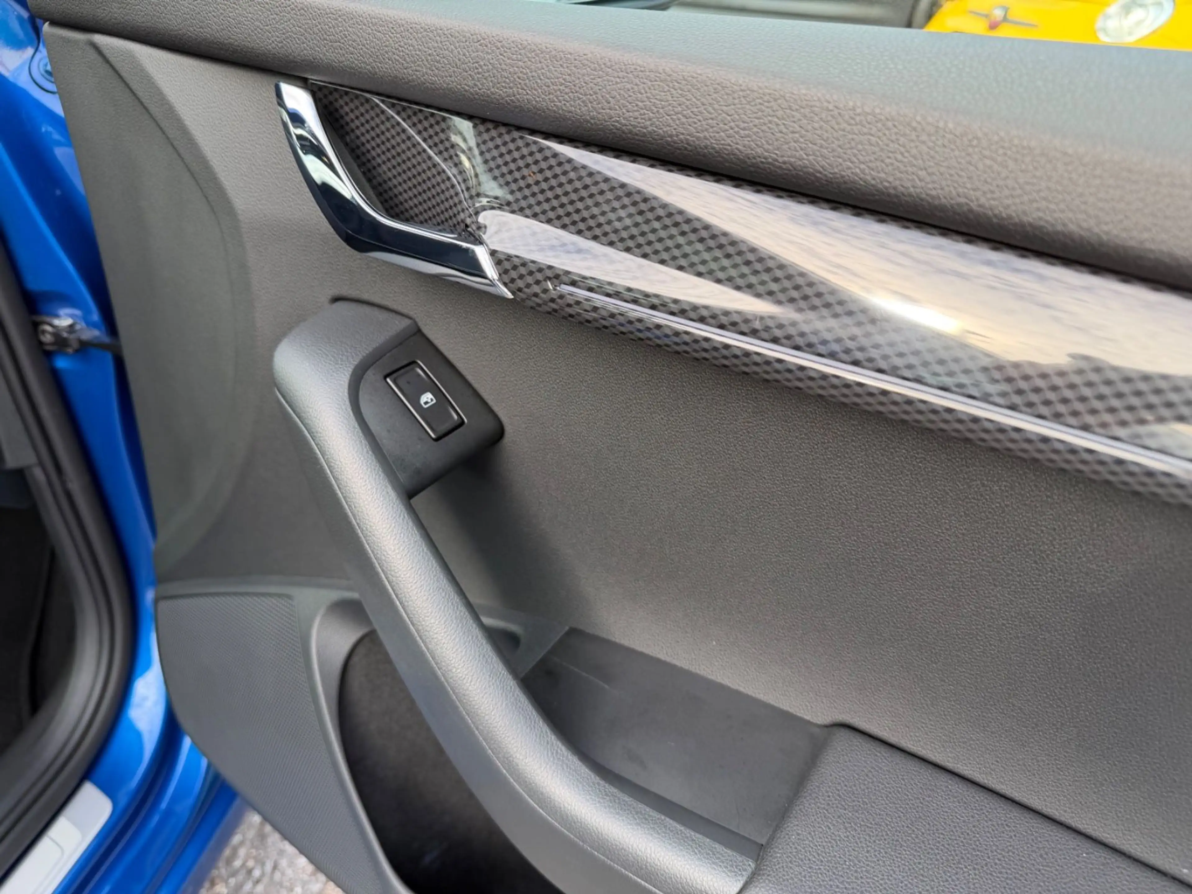 Skoda Octavia Combi RS 2.0 TDI Kamera Pano AHK LED Nav — photo 9