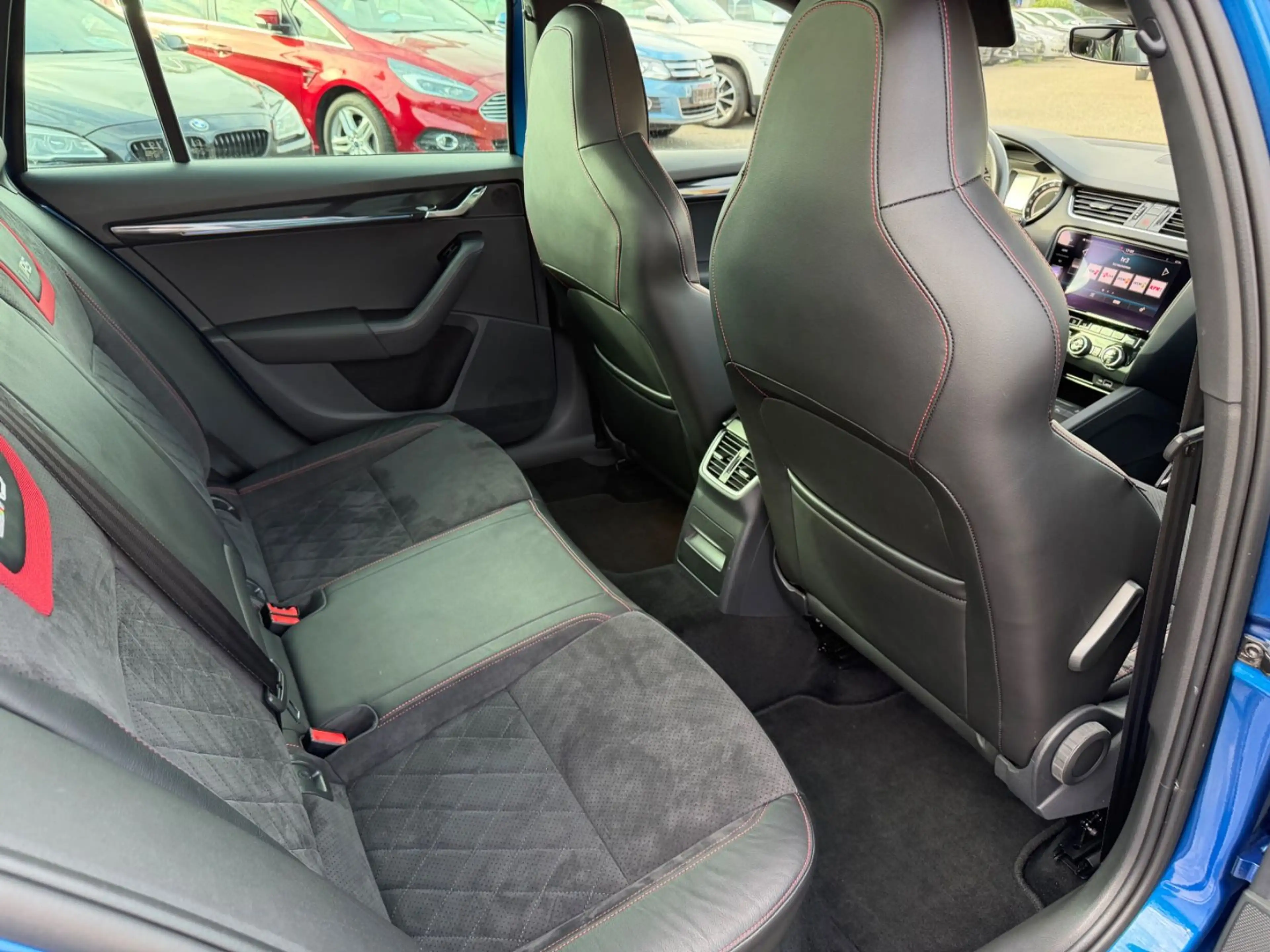 Skoda Octavia Combi RS 2.0 TDI Kamera Pano AHK LED Nav — photo 13