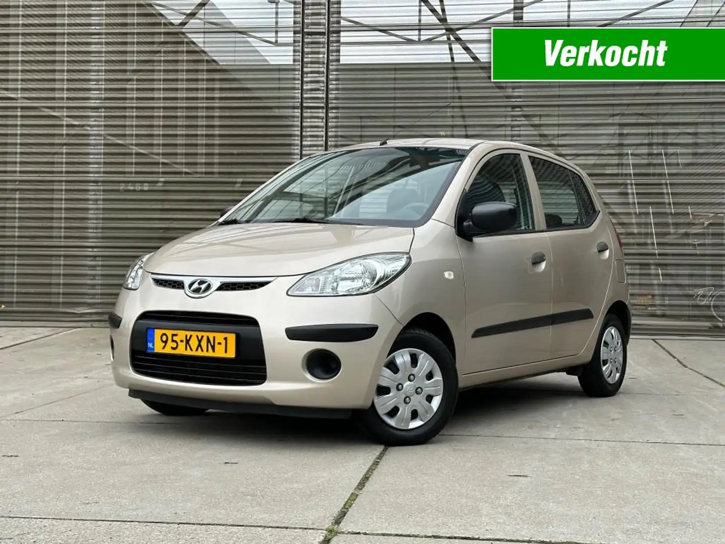 Hyundai i10 1.1 ACTIVE COOL AIRCO !! Beige - 1