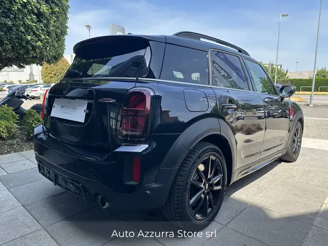 Mini Countryman view 4