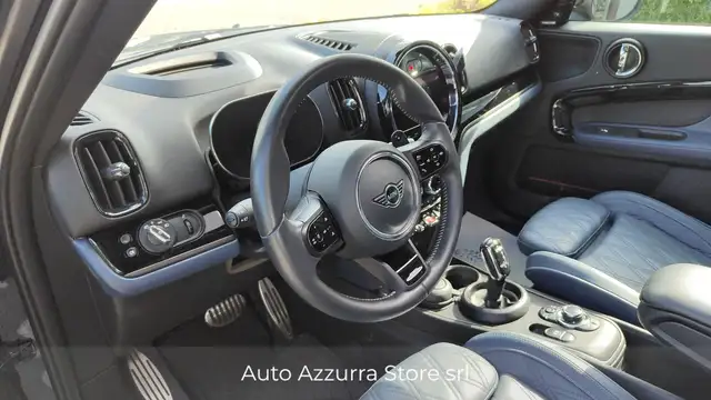 Mini Countryman view 9