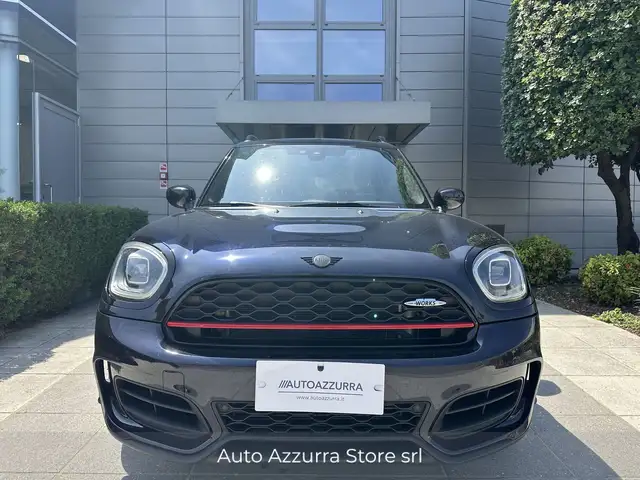 Mini Countryman view 2